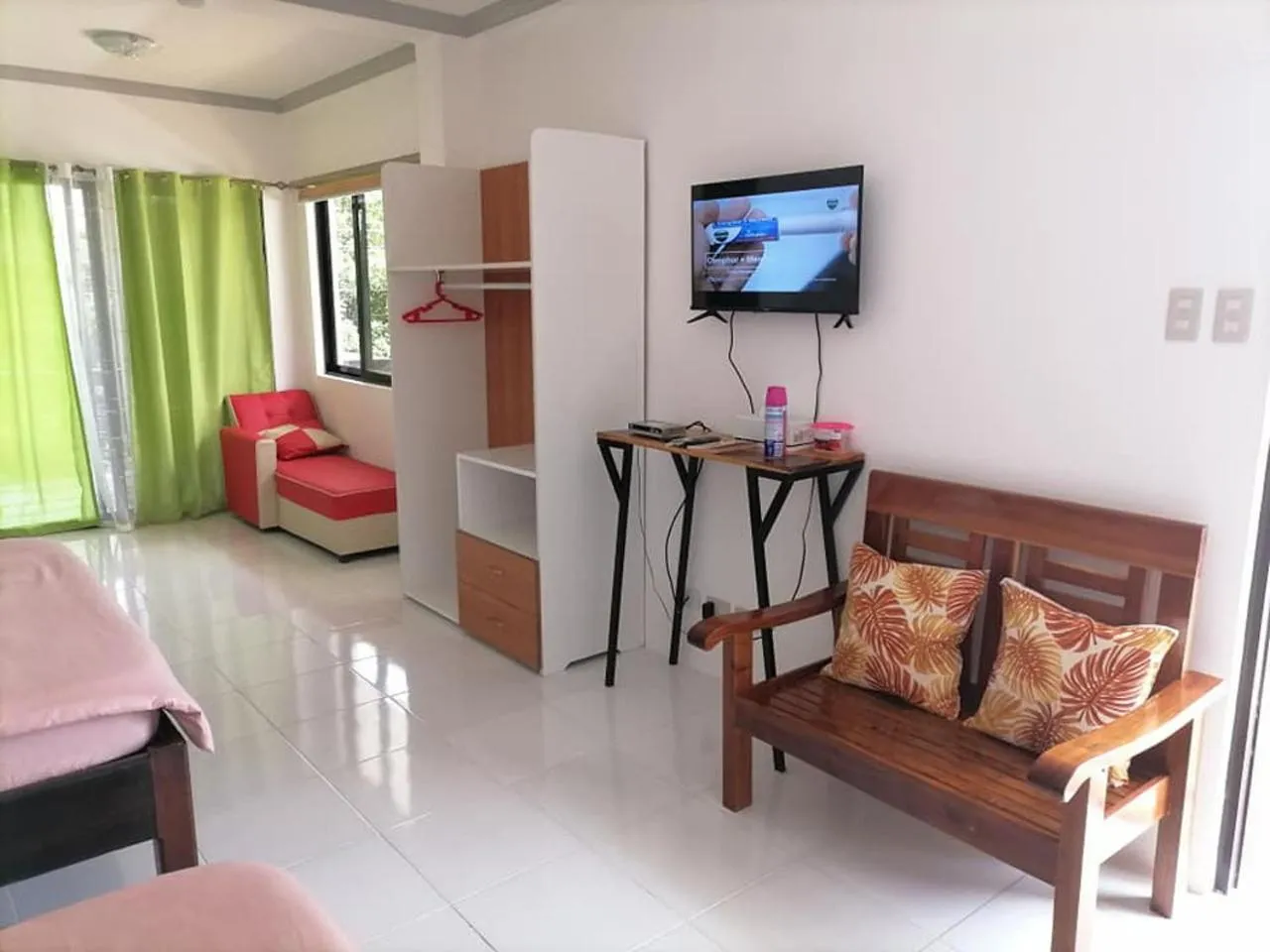 TV and multimedia in La Bella Swiss Inn