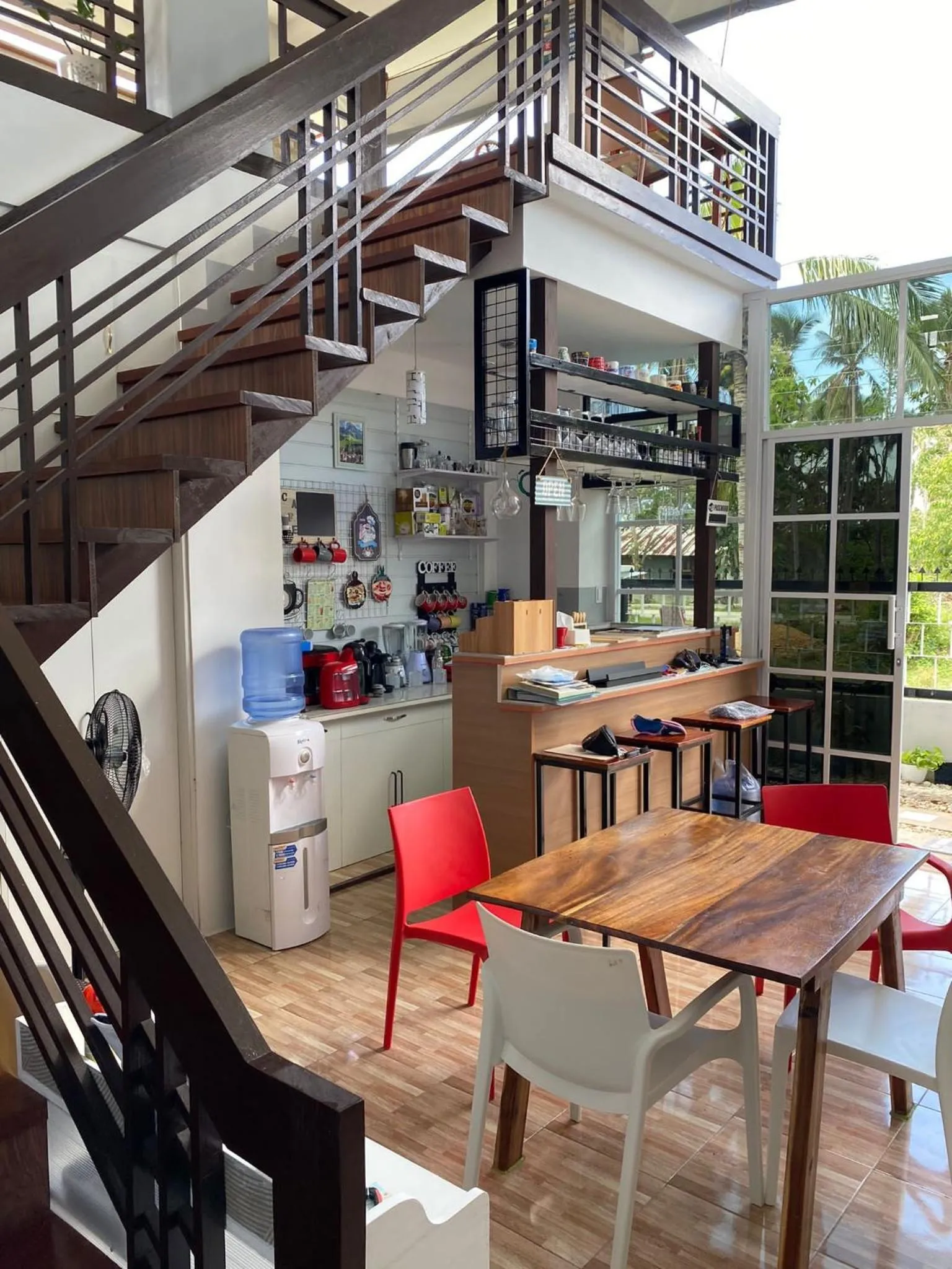 Restaurant/places to eat in La Bella Swiss Inn