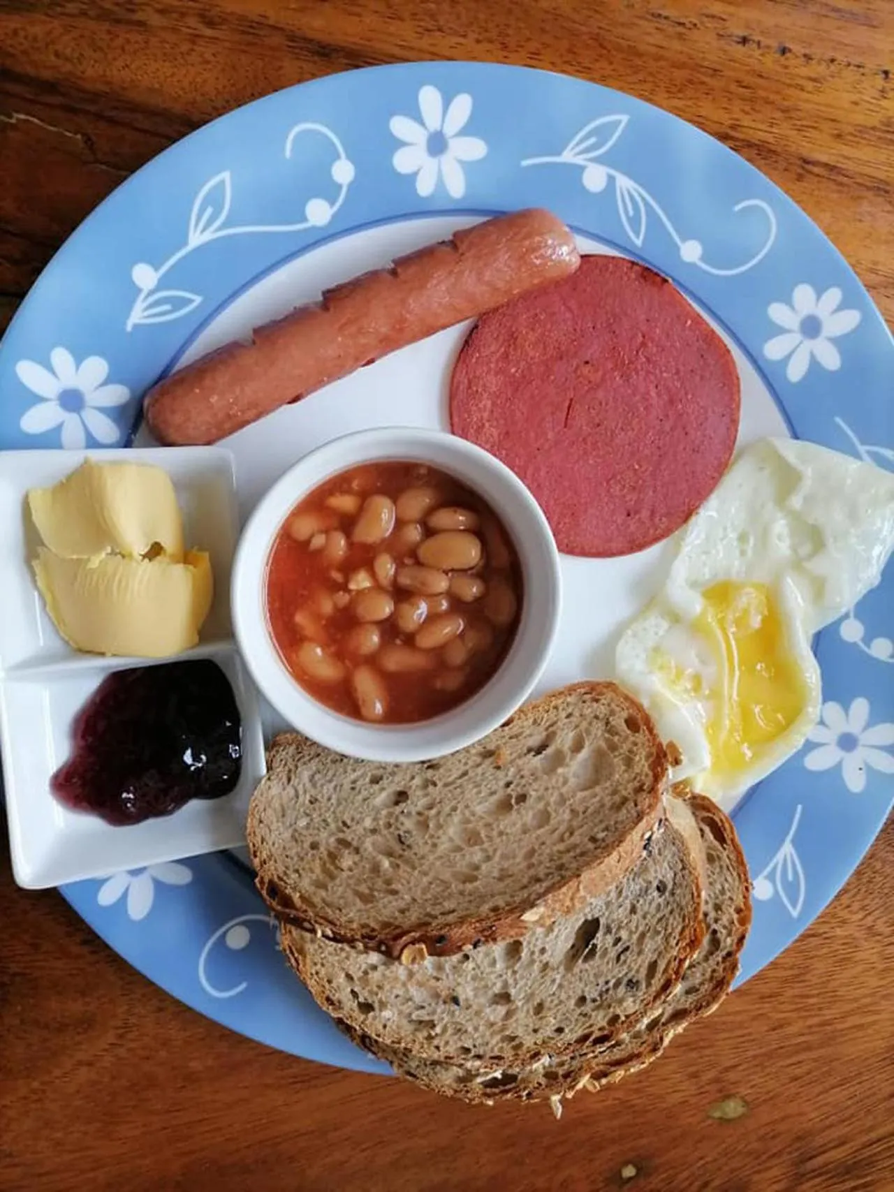 Breakfast in La Bella Swiss Inn