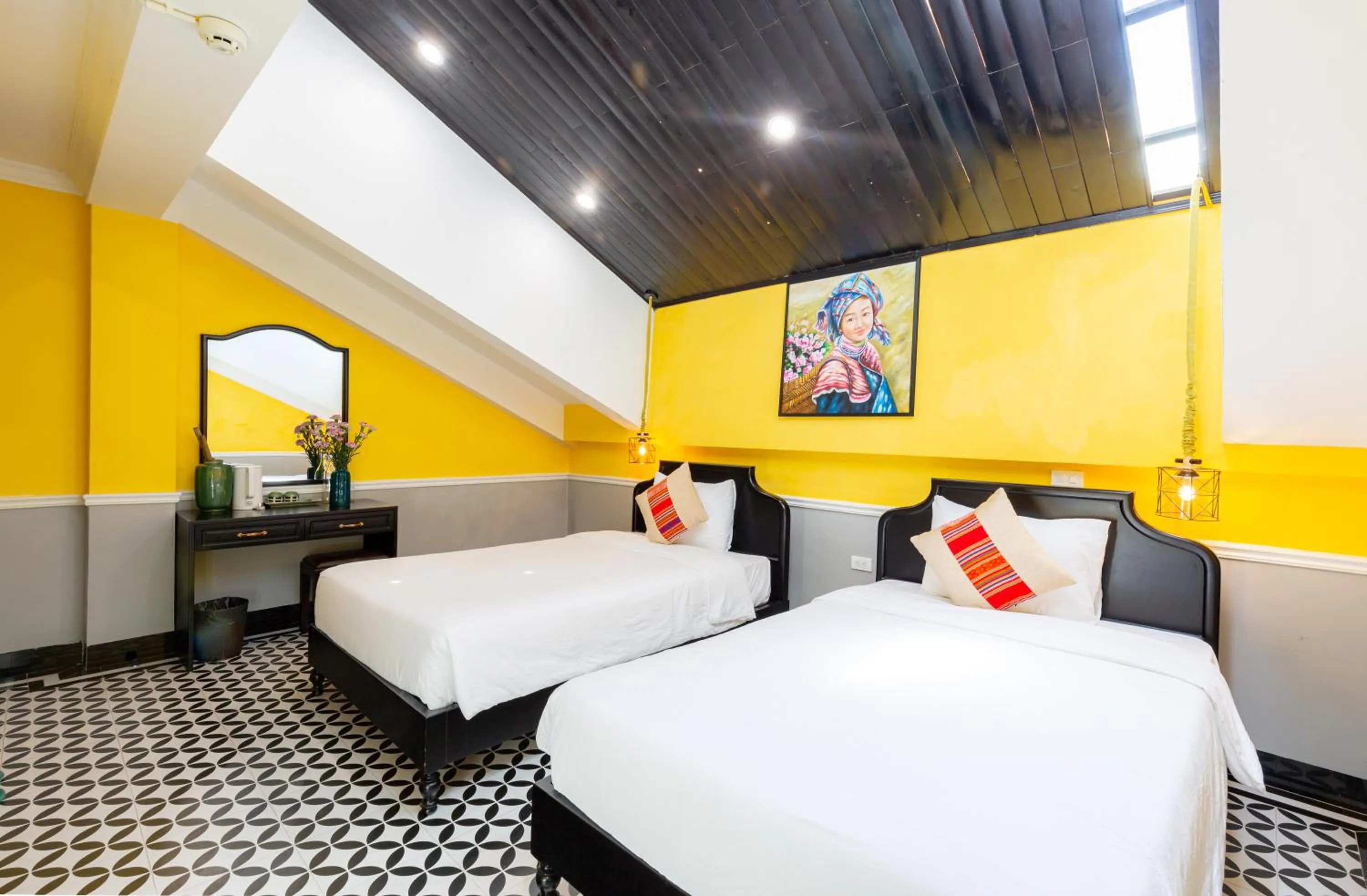 Bed in THE 1903 Sapa