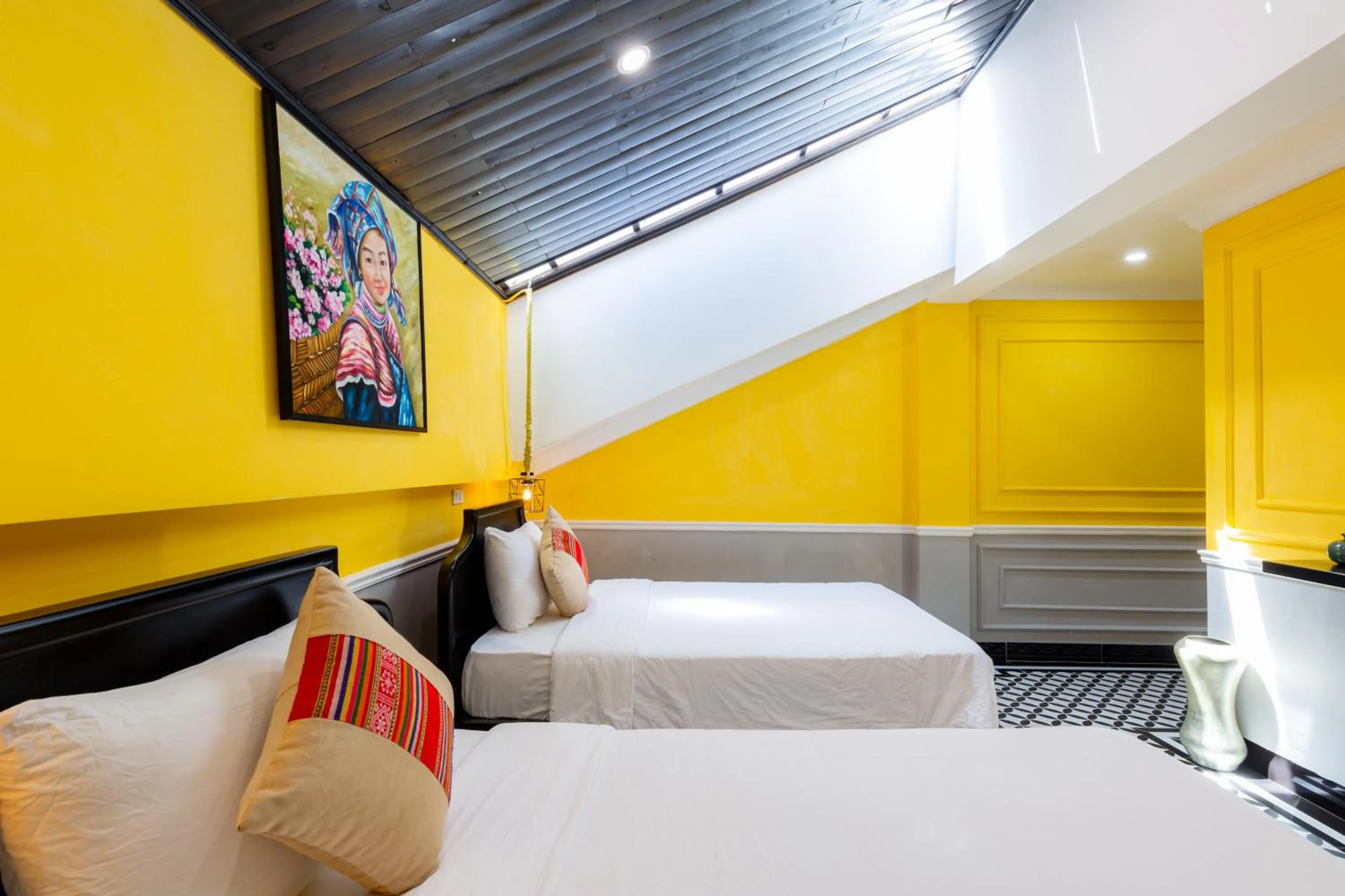 Bed in THE 1903 Sapa