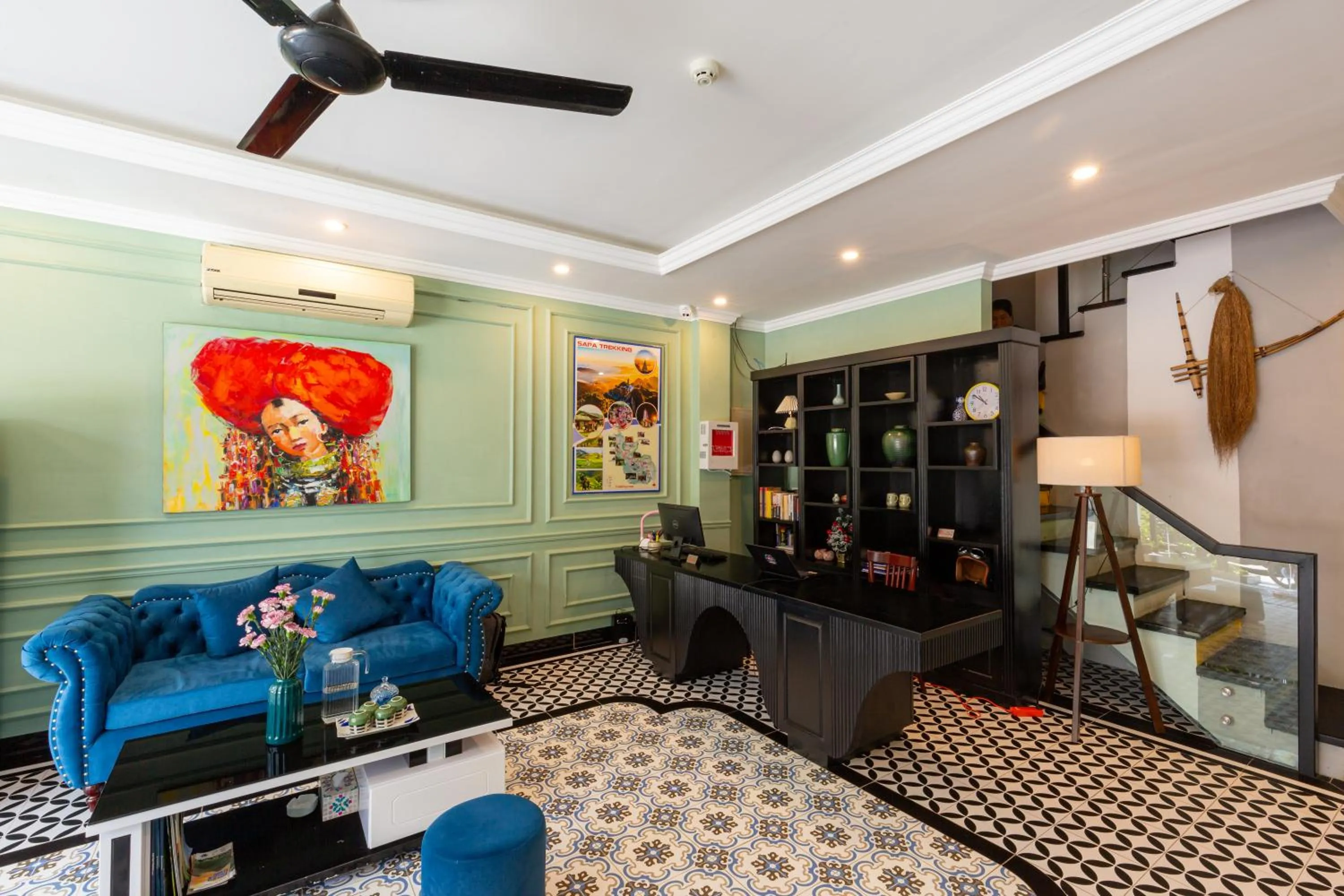 Communal lounge/ TV room in THE 1903 Sapa