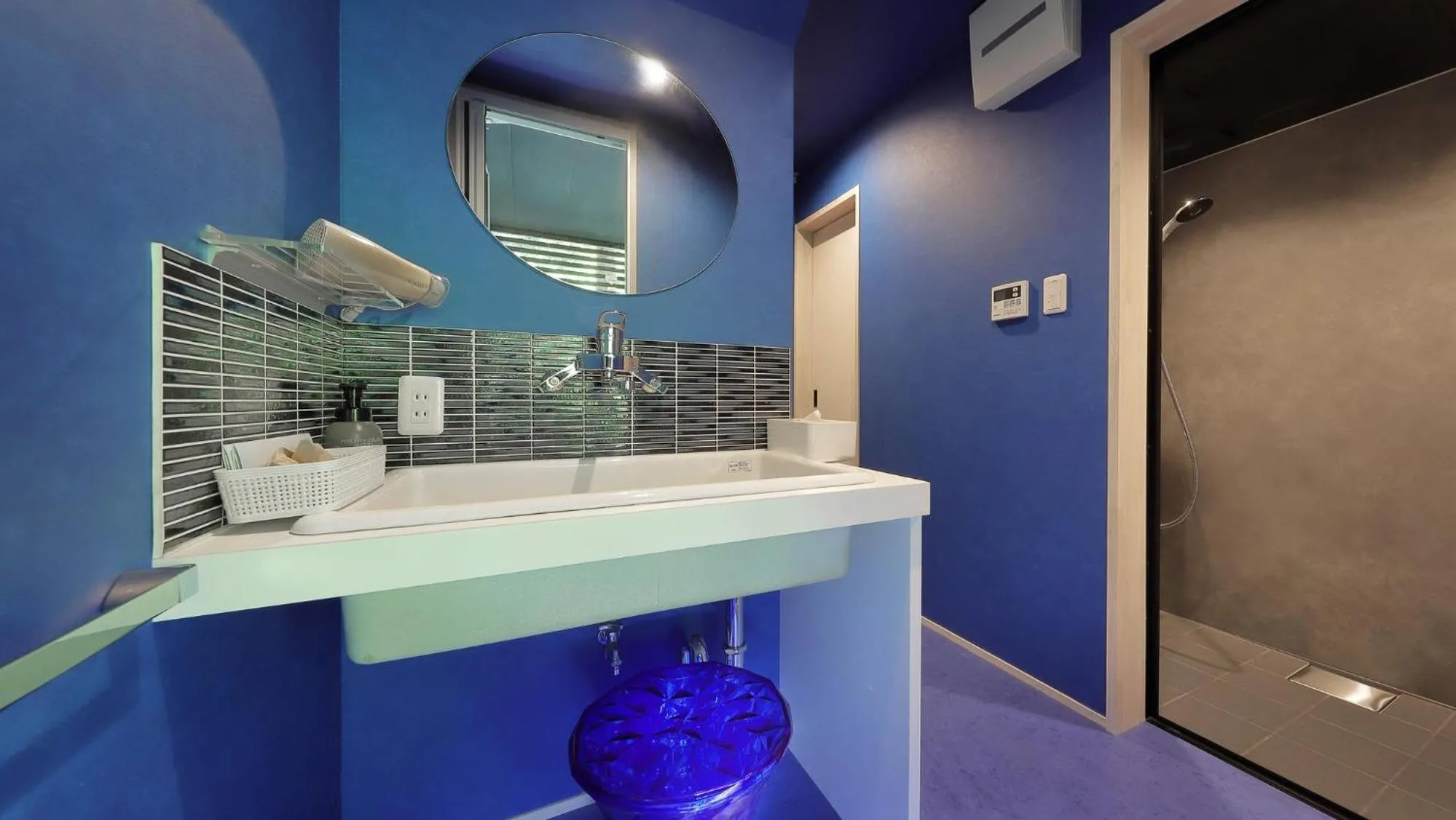 Photo of the whole room in Onsen Glamping ShimaBlue