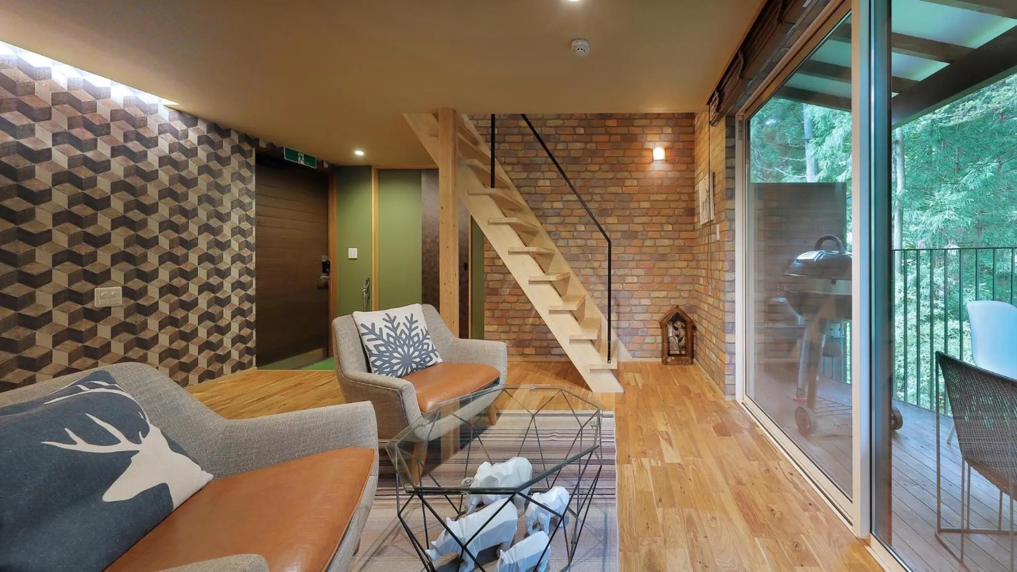 Photo of the whole room in Onsen Glamping ShimaBlue