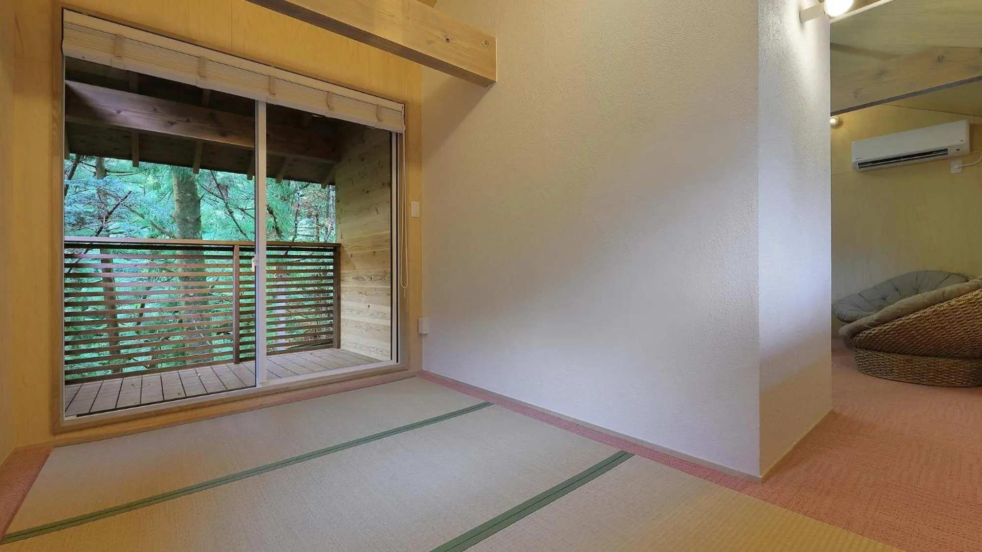 Photo of the whole room in Onsen Glamping ShimaBlue