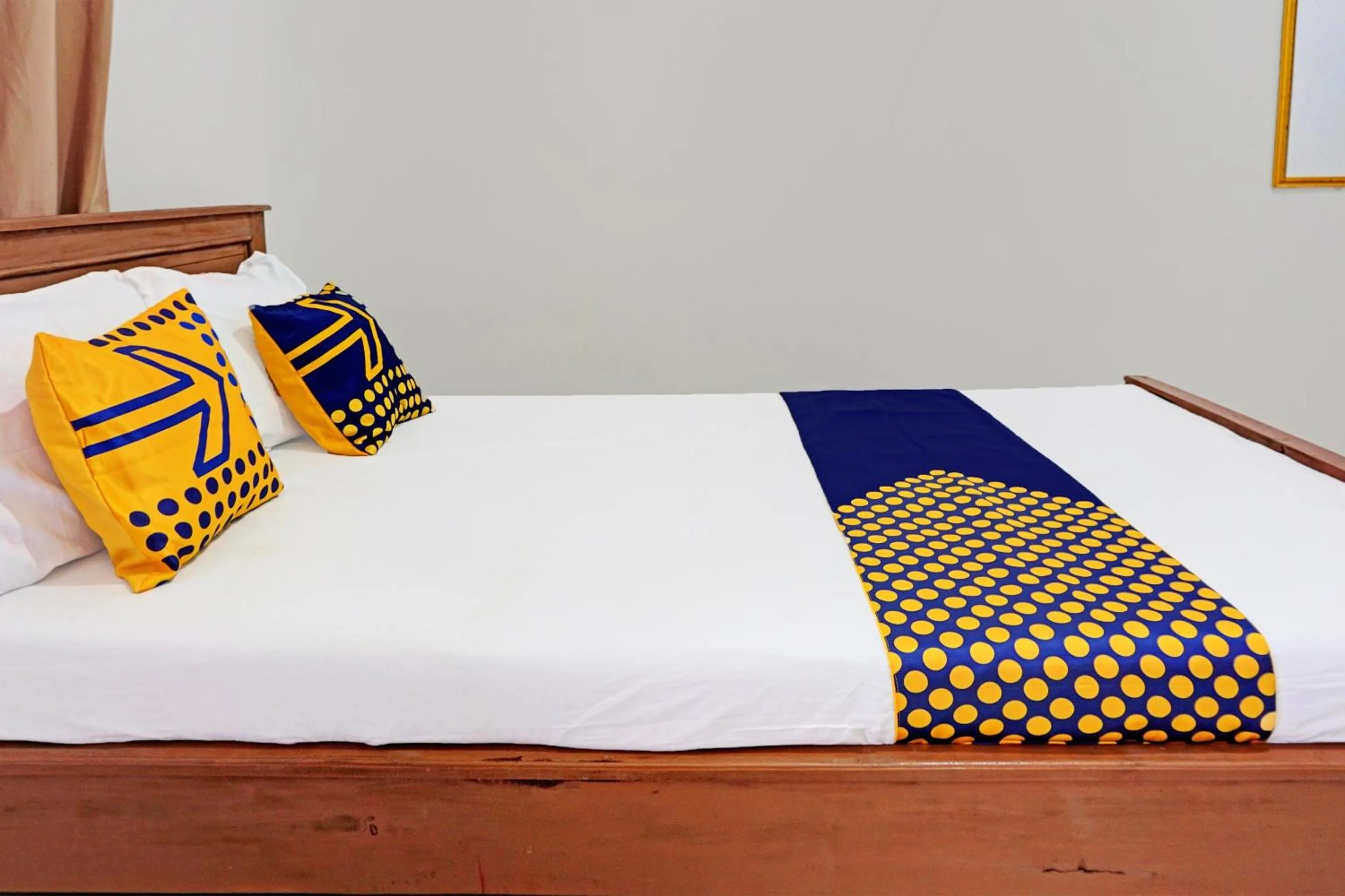 Bedroom, Bed in OYO 92183 Komang Resort Klayar