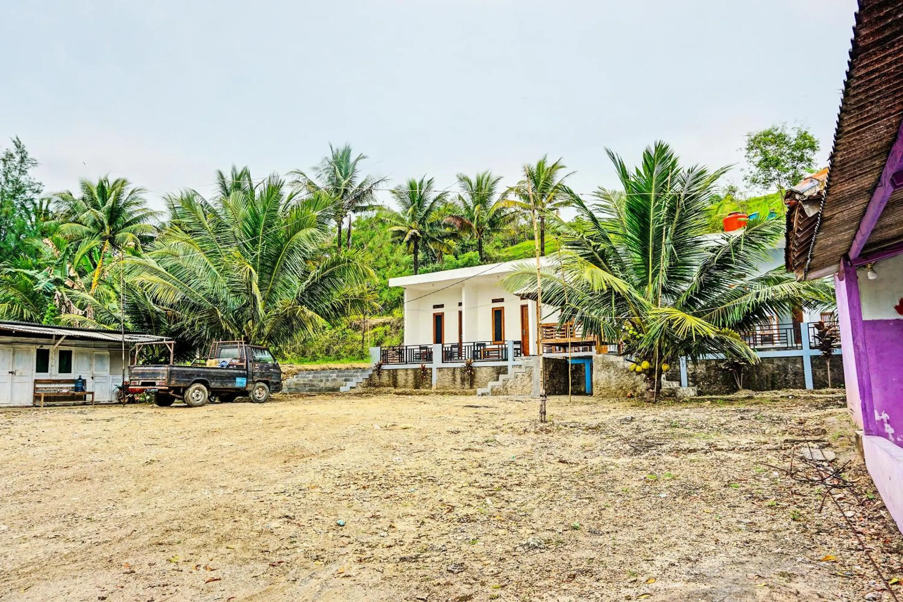 Lobby or reception in OYO 92183 Komang Resort Klayar
