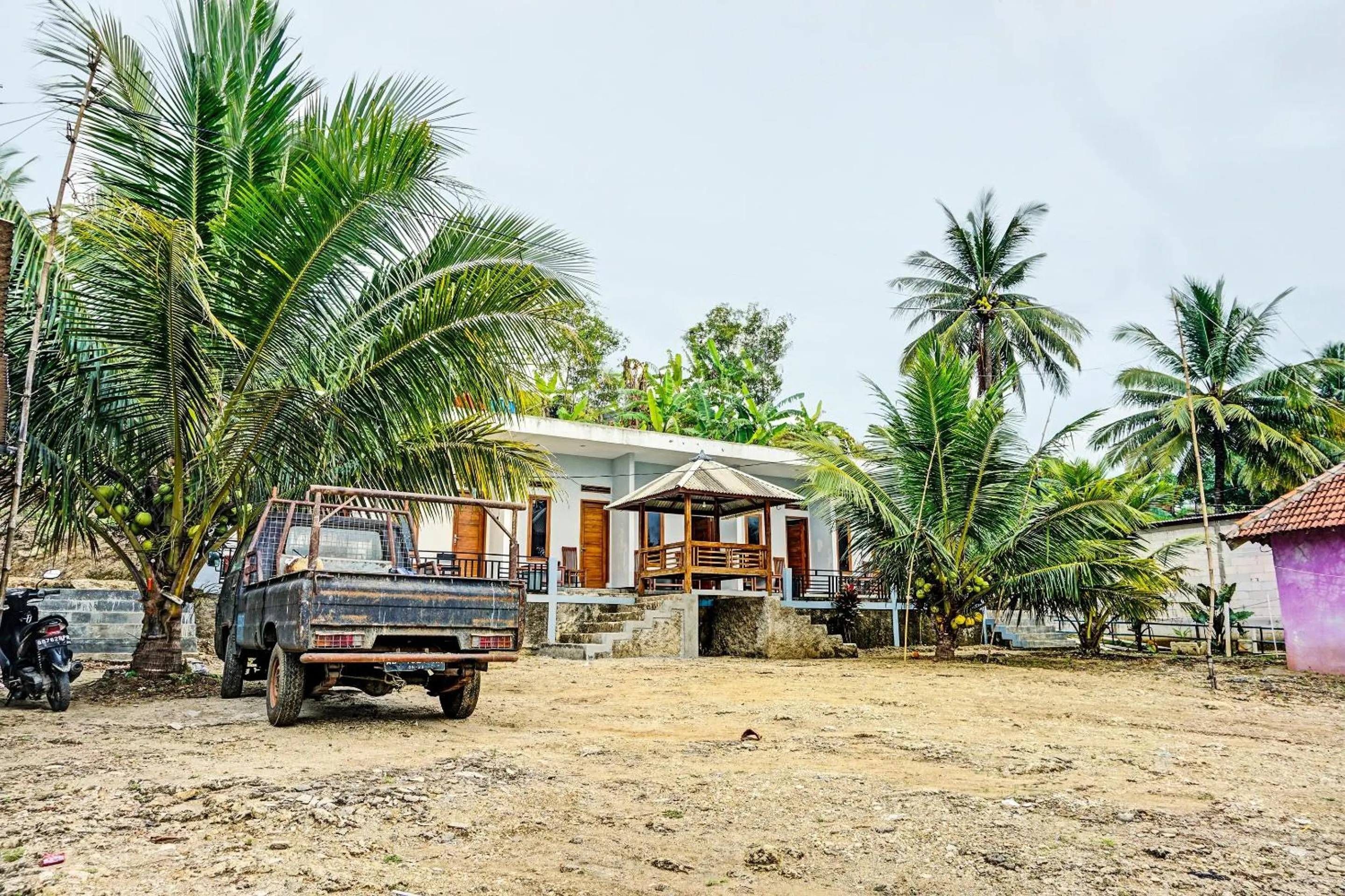 Lobby or reception in OYO 92183 Komang Resort Klayar