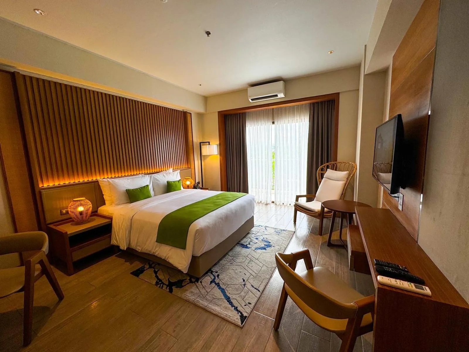 Bed in Cebu One Tectona Resort Hotel