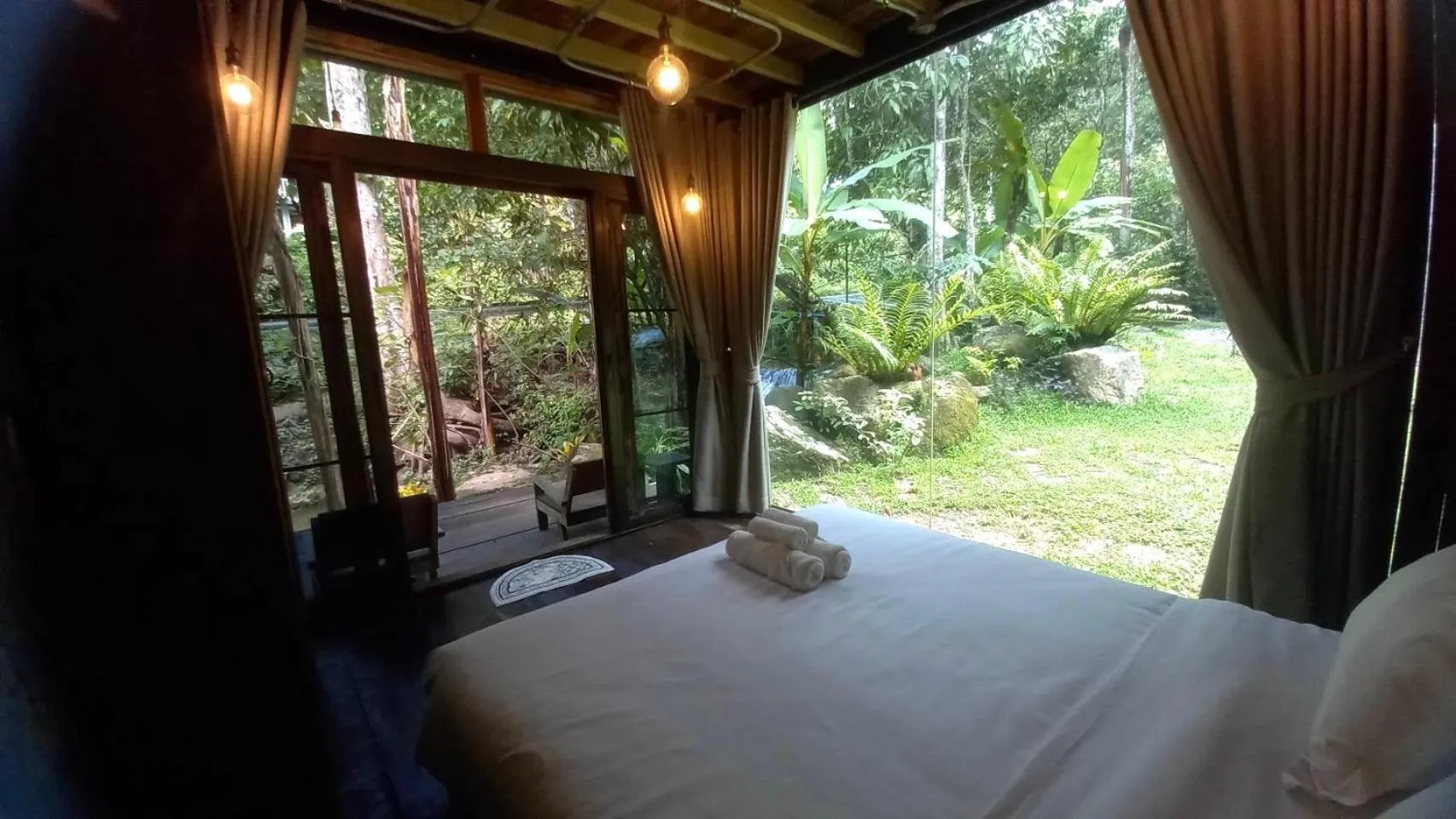 Bed in Voraman B-One