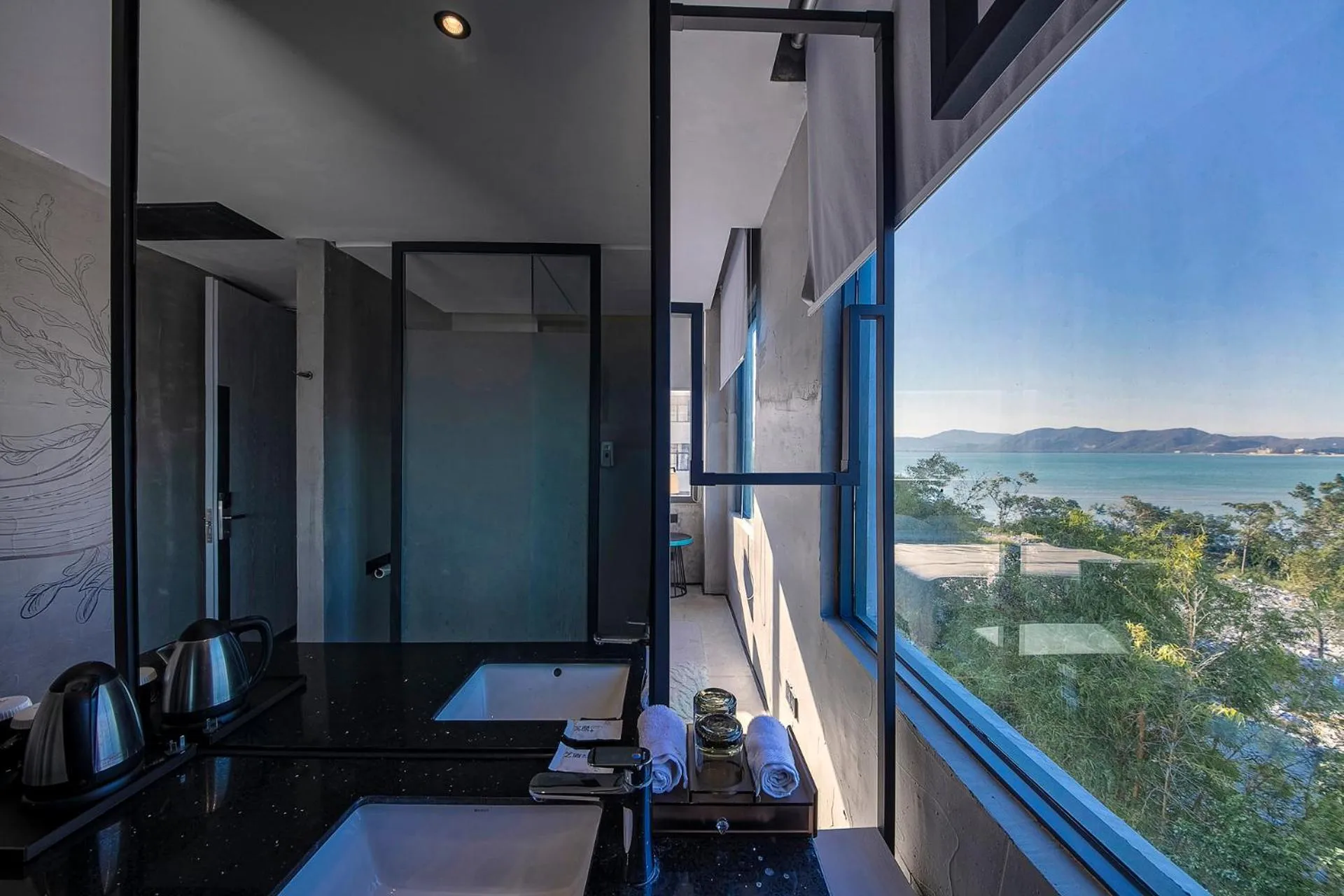 YueLanwan Seaside Resort Hotel