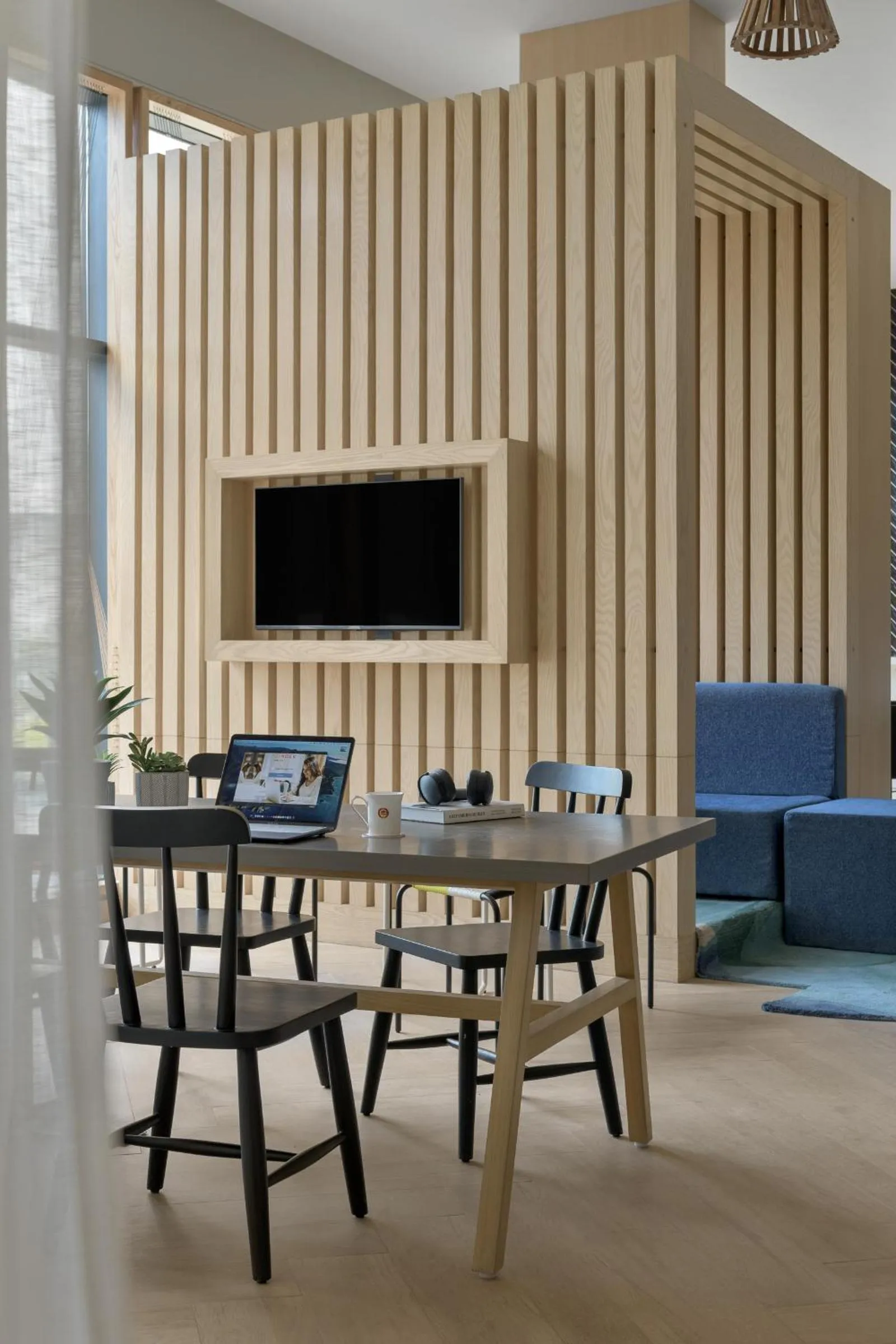 Seating area in Ginger Chandigarh, Zirakpur