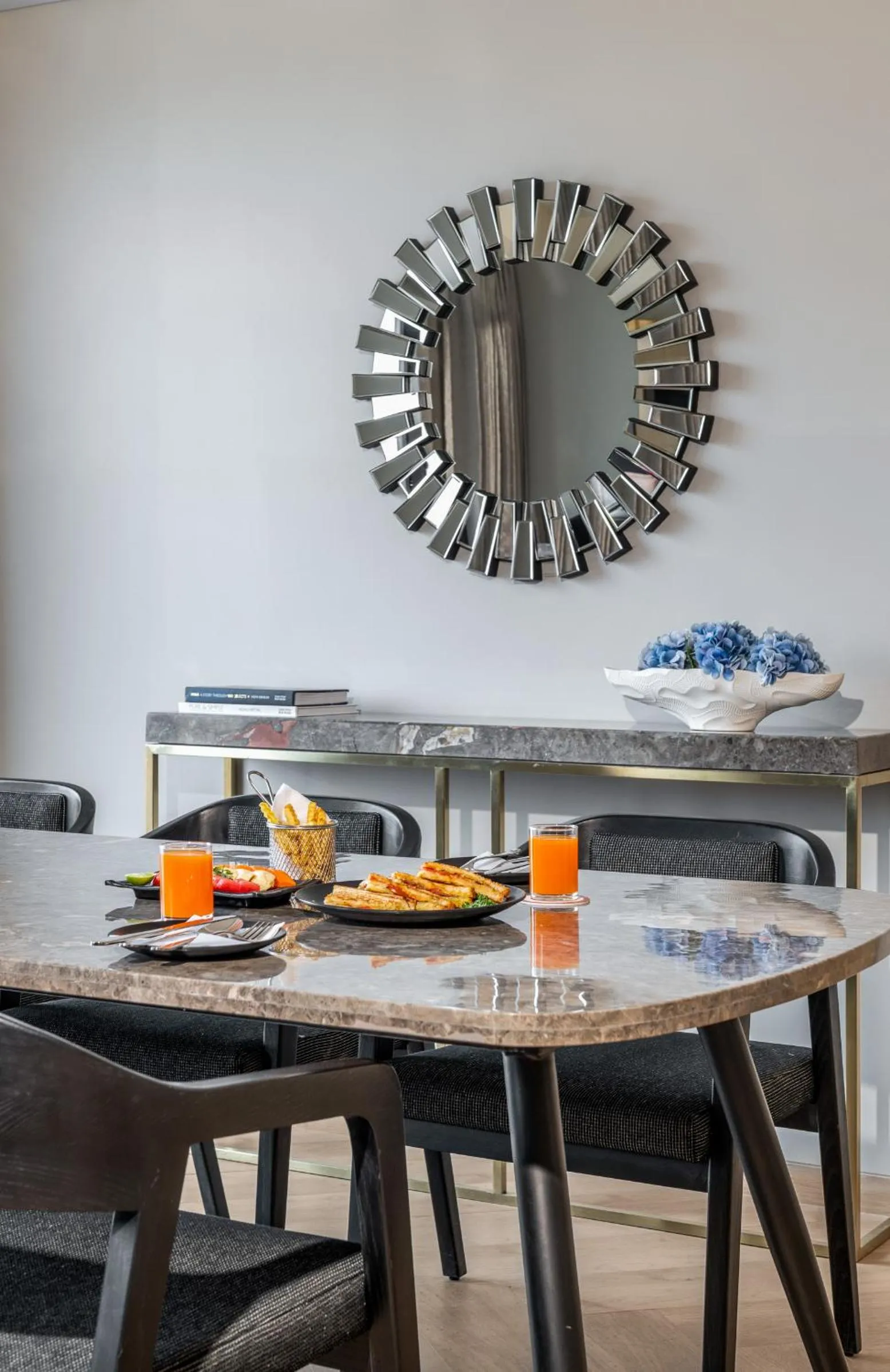 Dining area in Ginger Chandigarh, Zirakpur