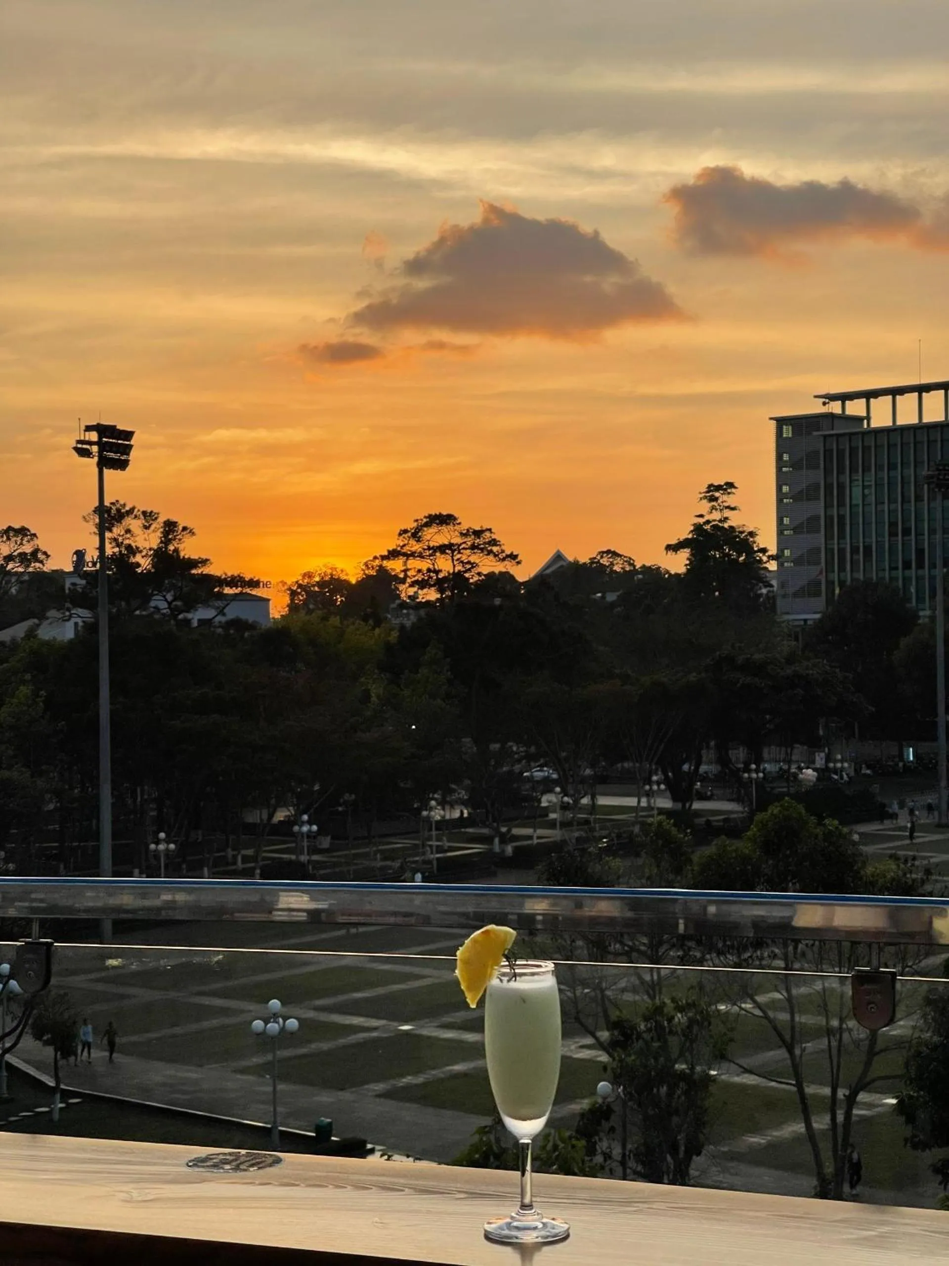 Restaurant/places to eat in Ngon Avatar Hotel