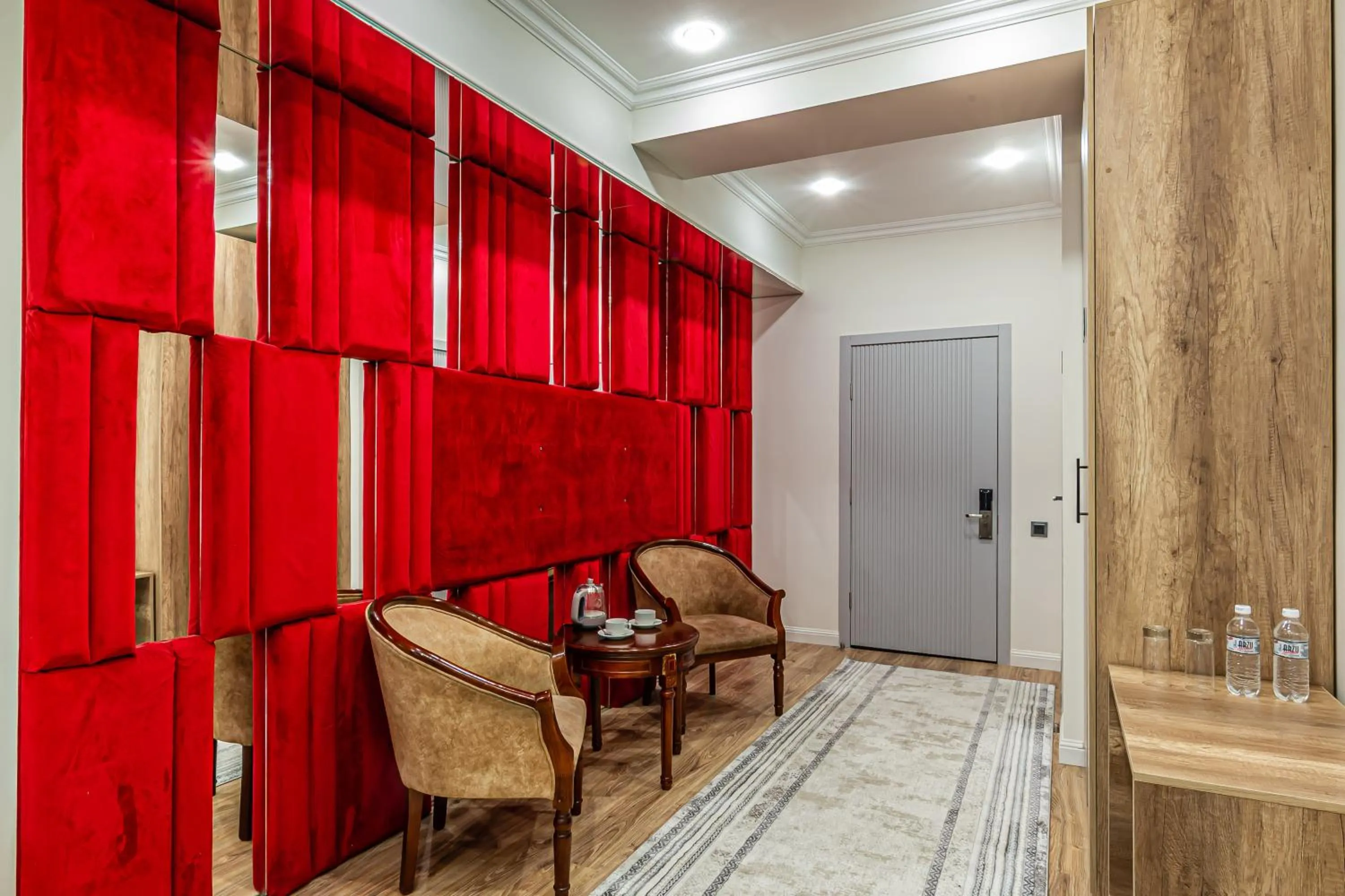 Seating area in Oscar Hotel by AG Hotels Group