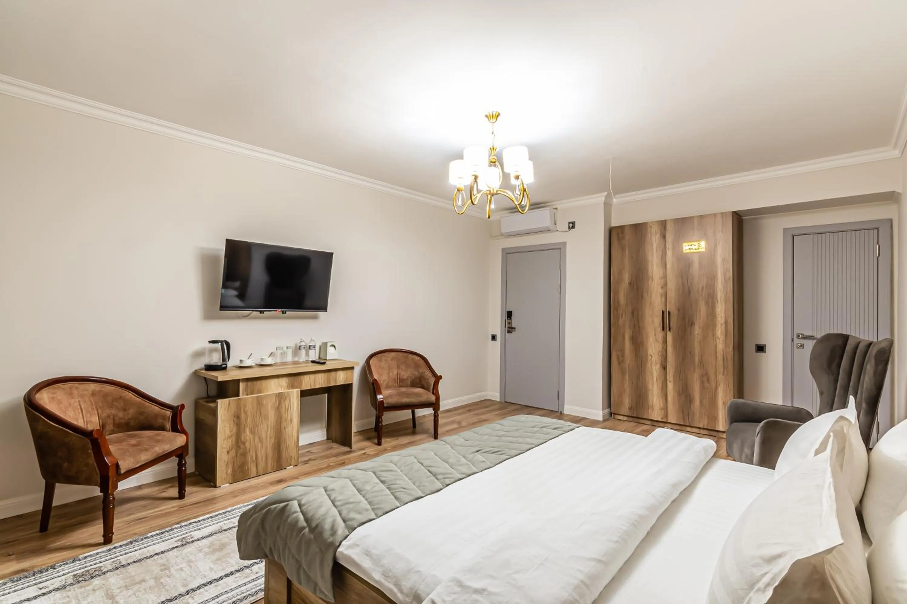 Bed in Oscar Hotel by AG Hotels Group