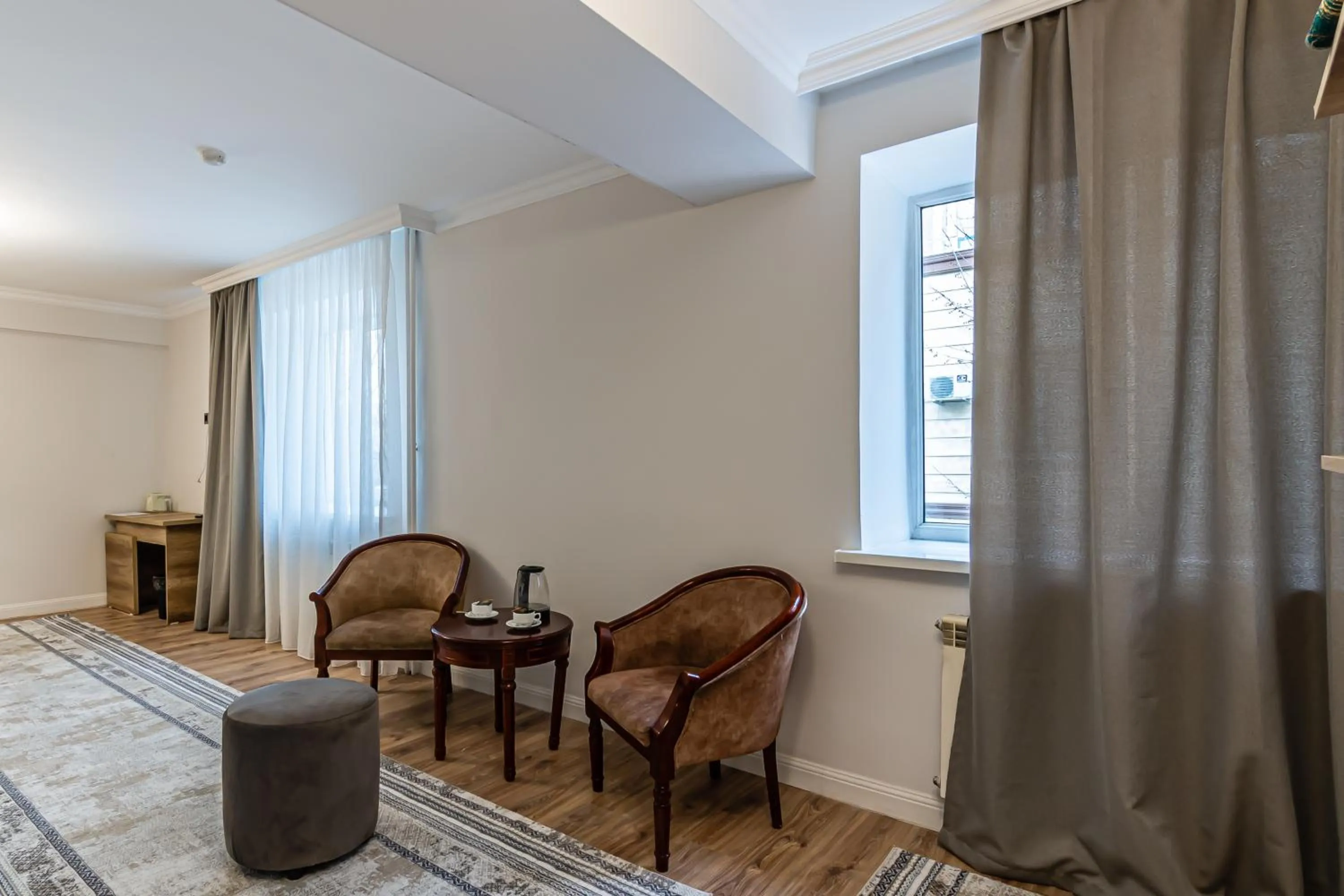 Seating area in Oscar Hotel by AG Hotels Group