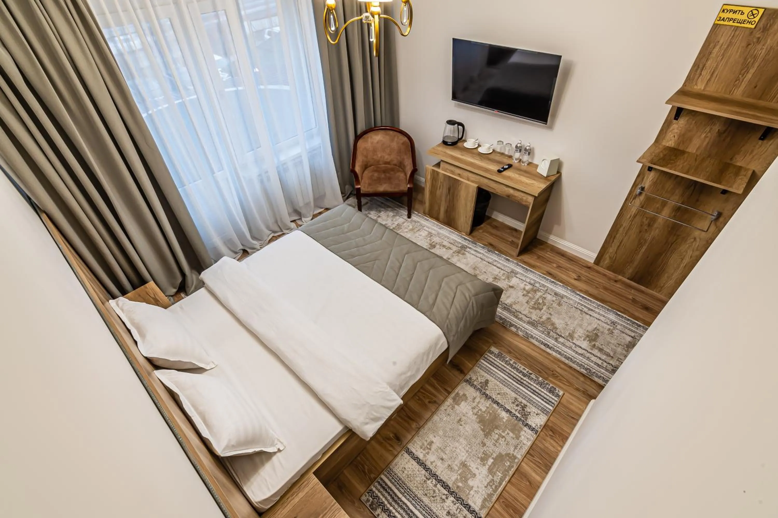 TV and multimedia in Oscar Hotel by AG Hotels Group