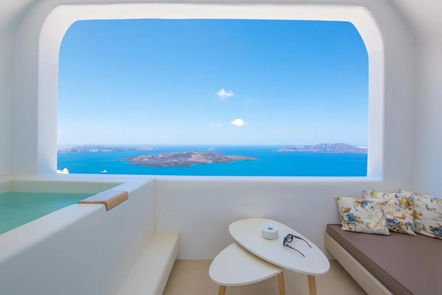 Hot Tub in Chic Hotel Santorini