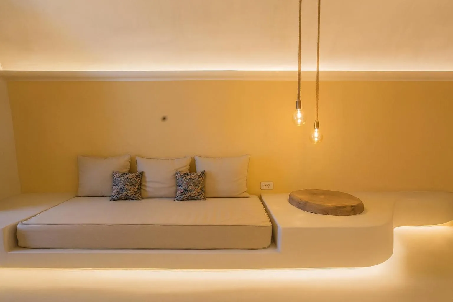 Seating area, Bed in Chic Hotel Santorini