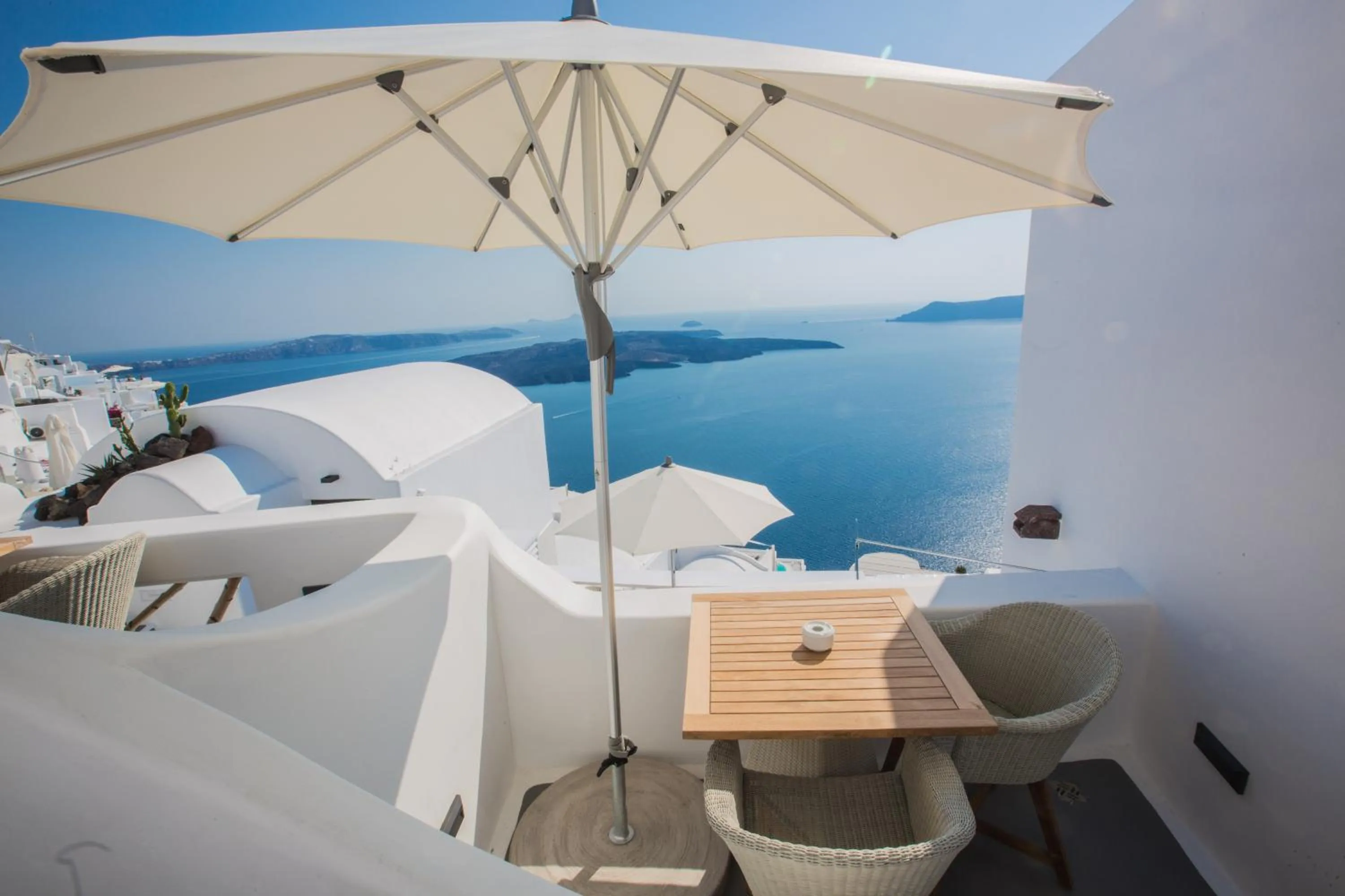 Balcony/Terrace in Chic Hotel Santorini