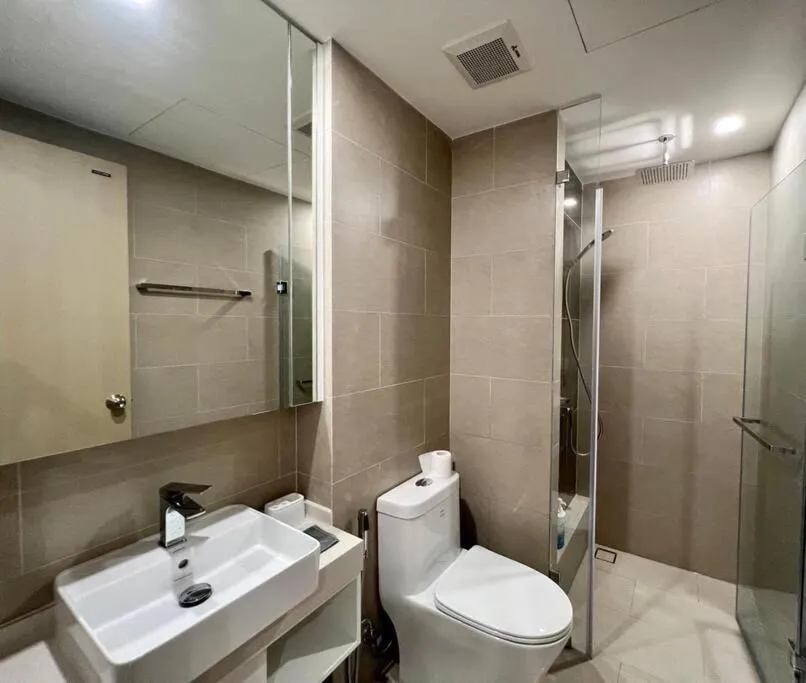 The Song, Luxury apartment