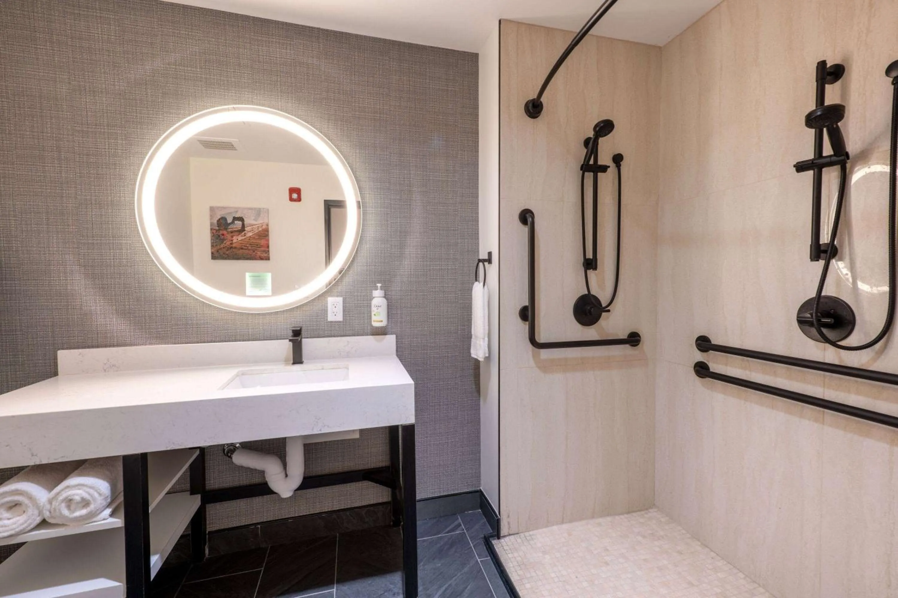 Shower in La Quinta Inn & Suites by Wyndham Yucaipa