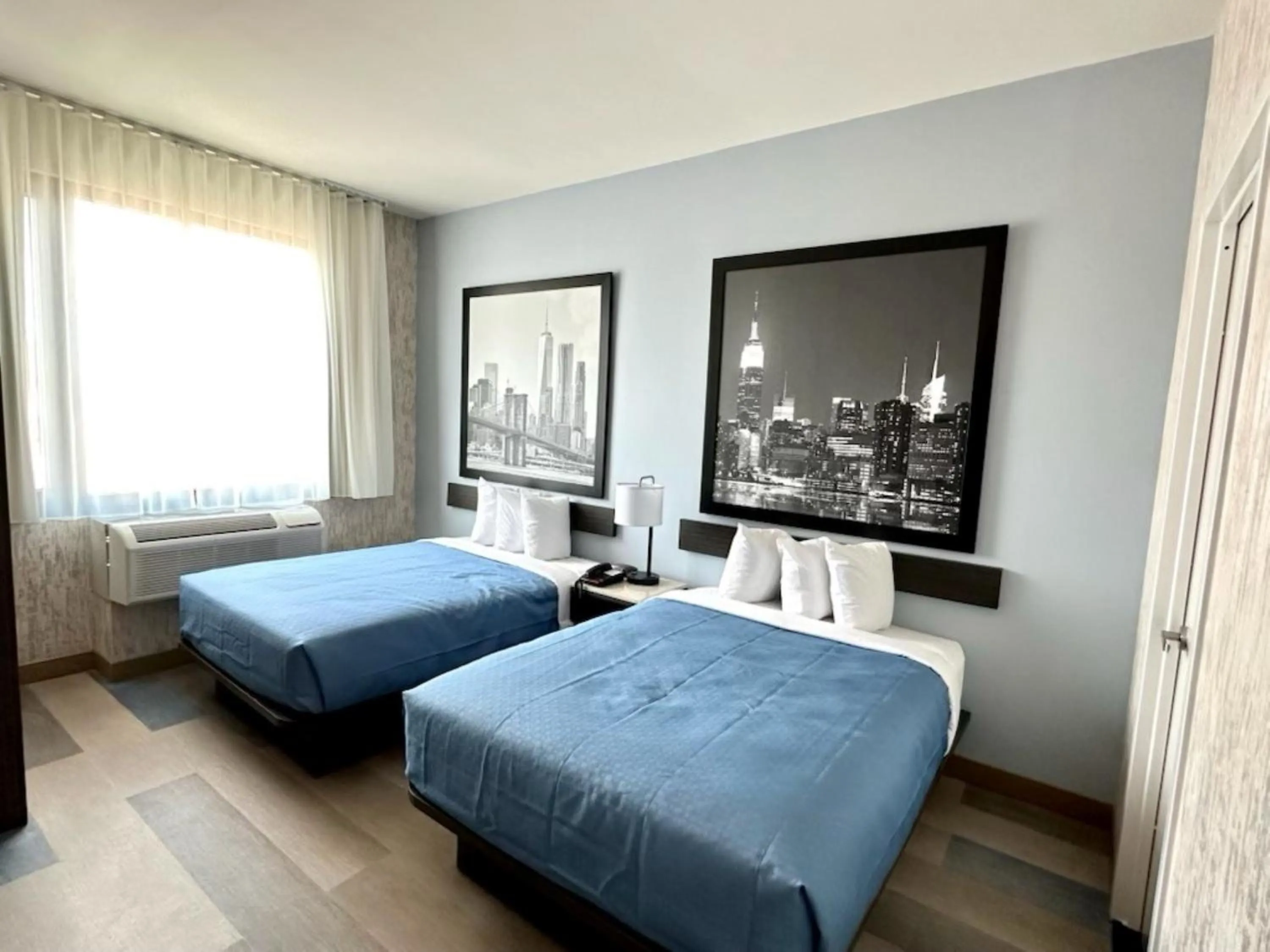 Bedroom in Super 8 by Wyndham Brooklyn Pennsylvania Ave