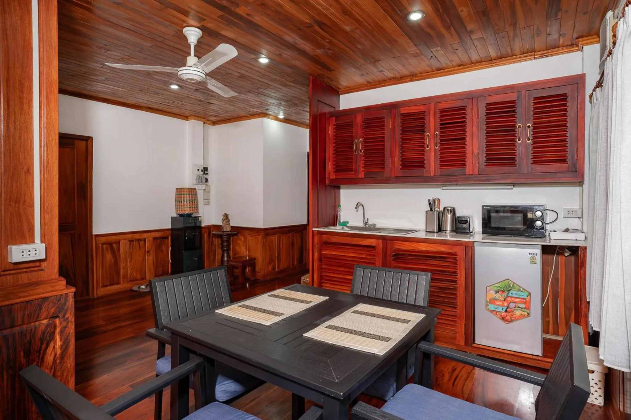 Kitchen or kitchenette in Villa Mira Heritage