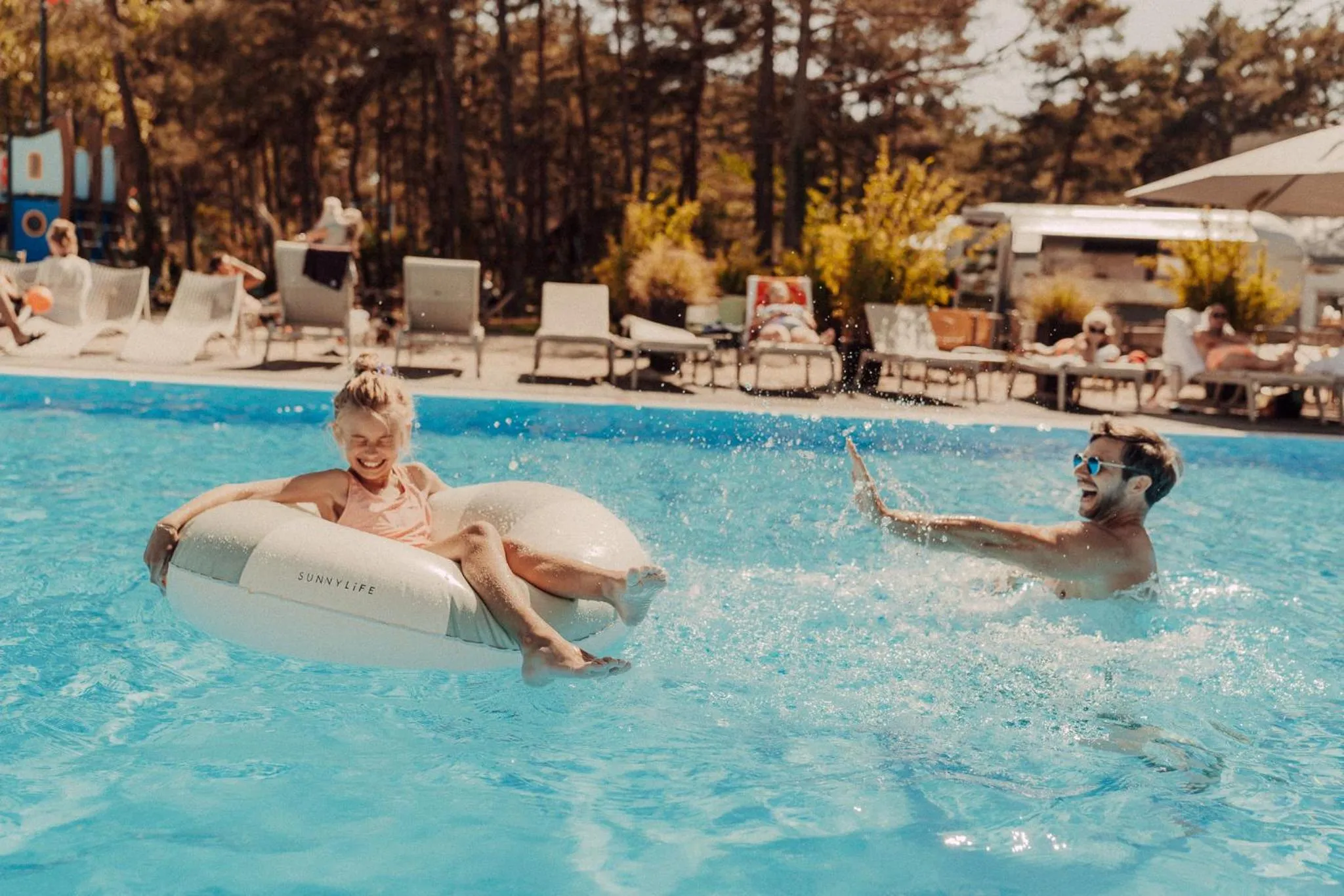 Swimming pool in Hotel Linea Mare