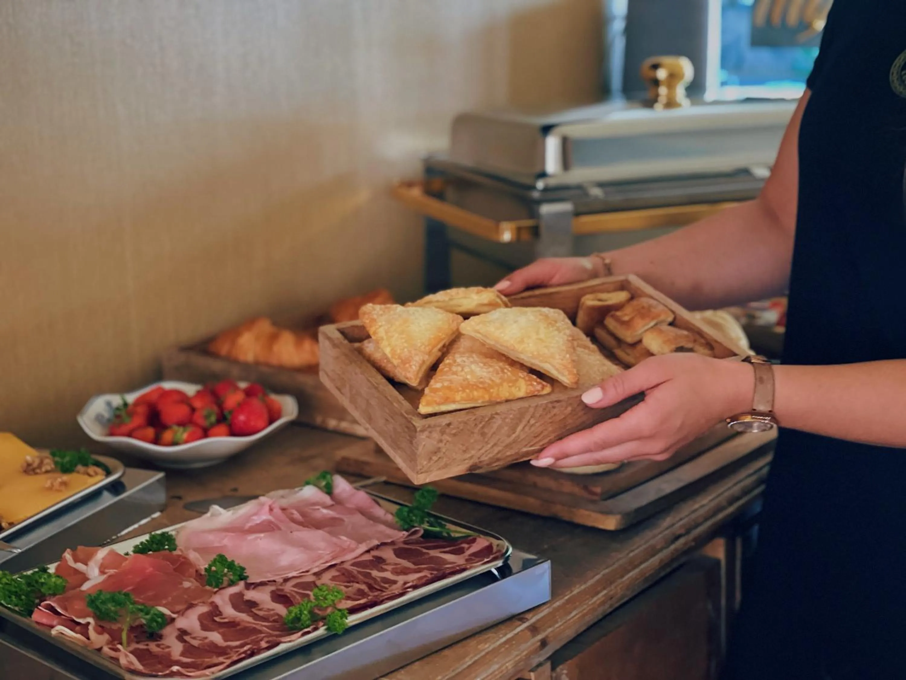 Buffet breakfast in Boutique Hotel Bajoene