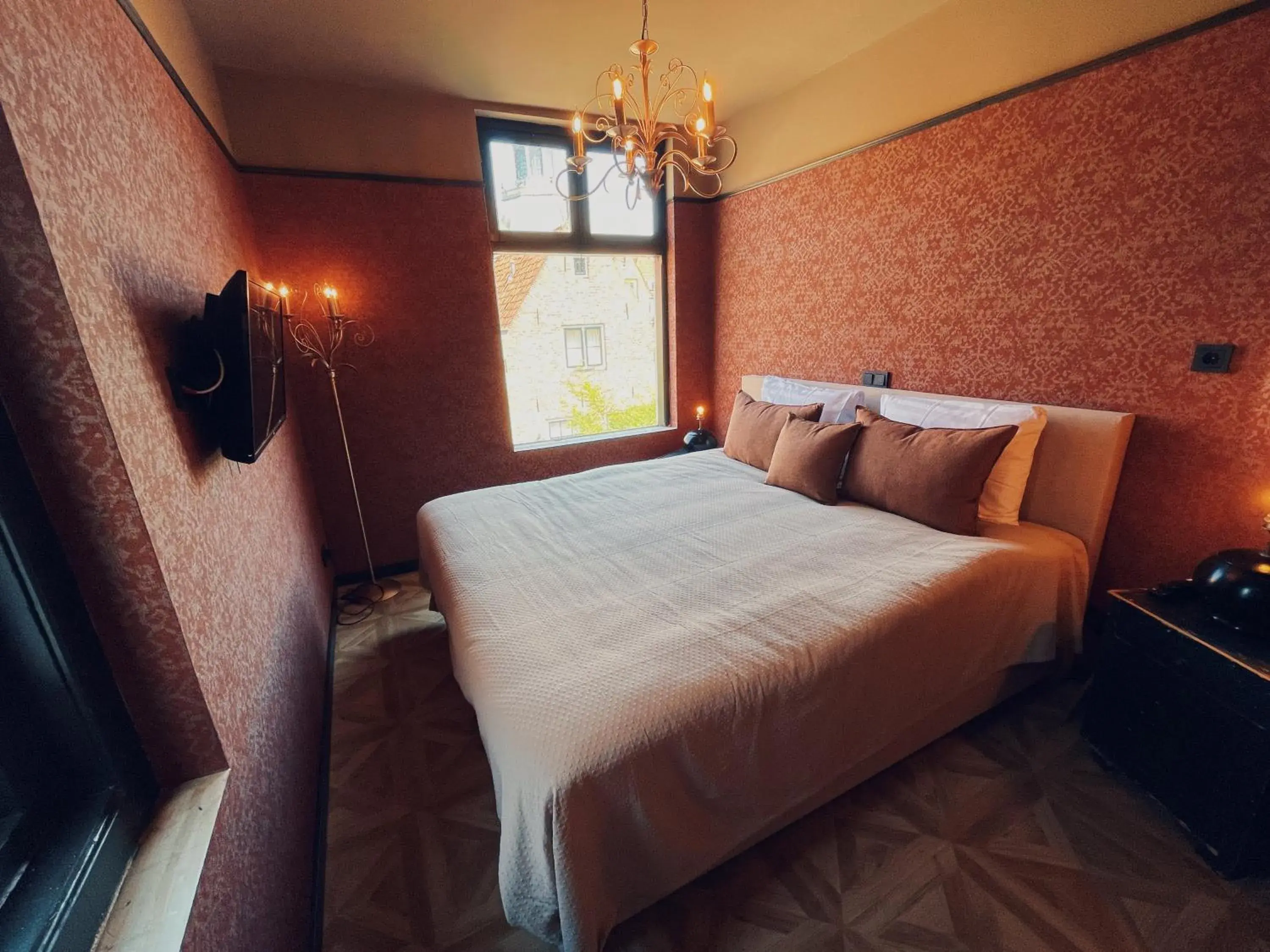 Queen Room with Garden View - single occupancy in Boutique Hotel Bajoene Queen Room with Garden View - single occupancy in Boutique Hotel Bajoene