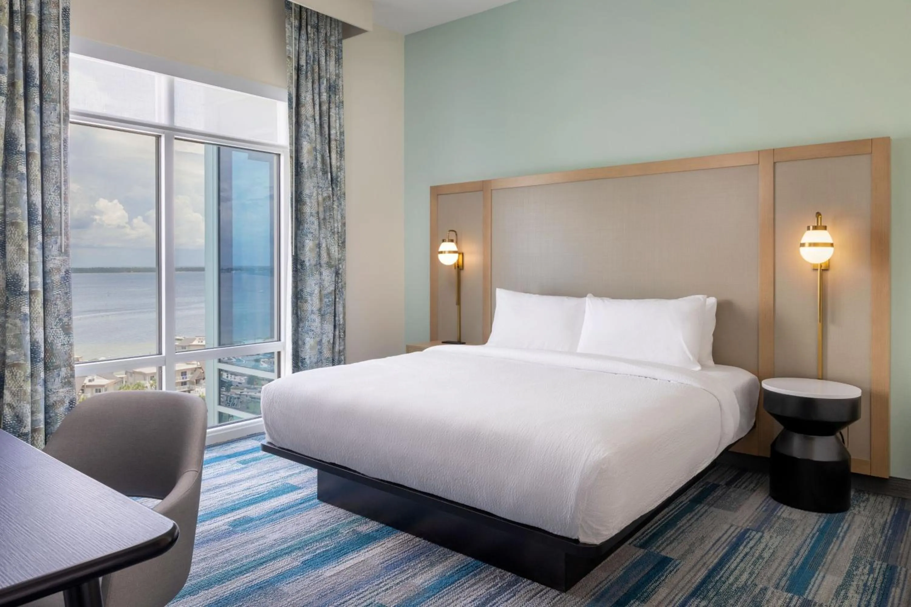 Bedroom, Bed in Fairfield by Marriott Inn & Suites Pensacola Beach
