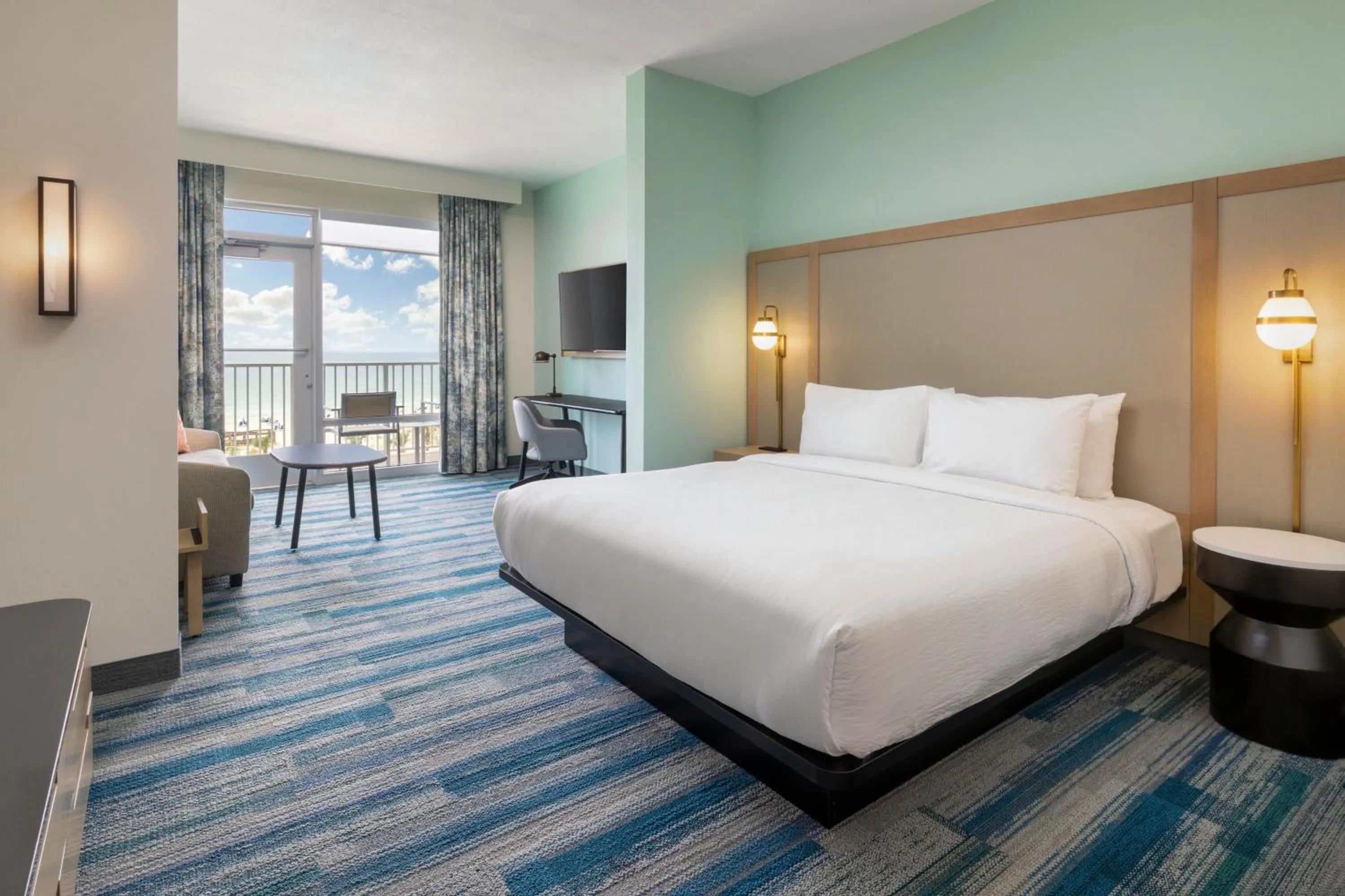 Bedroom, Bed in Fairfield by Marriott Inn & Suites Pensacola Beach