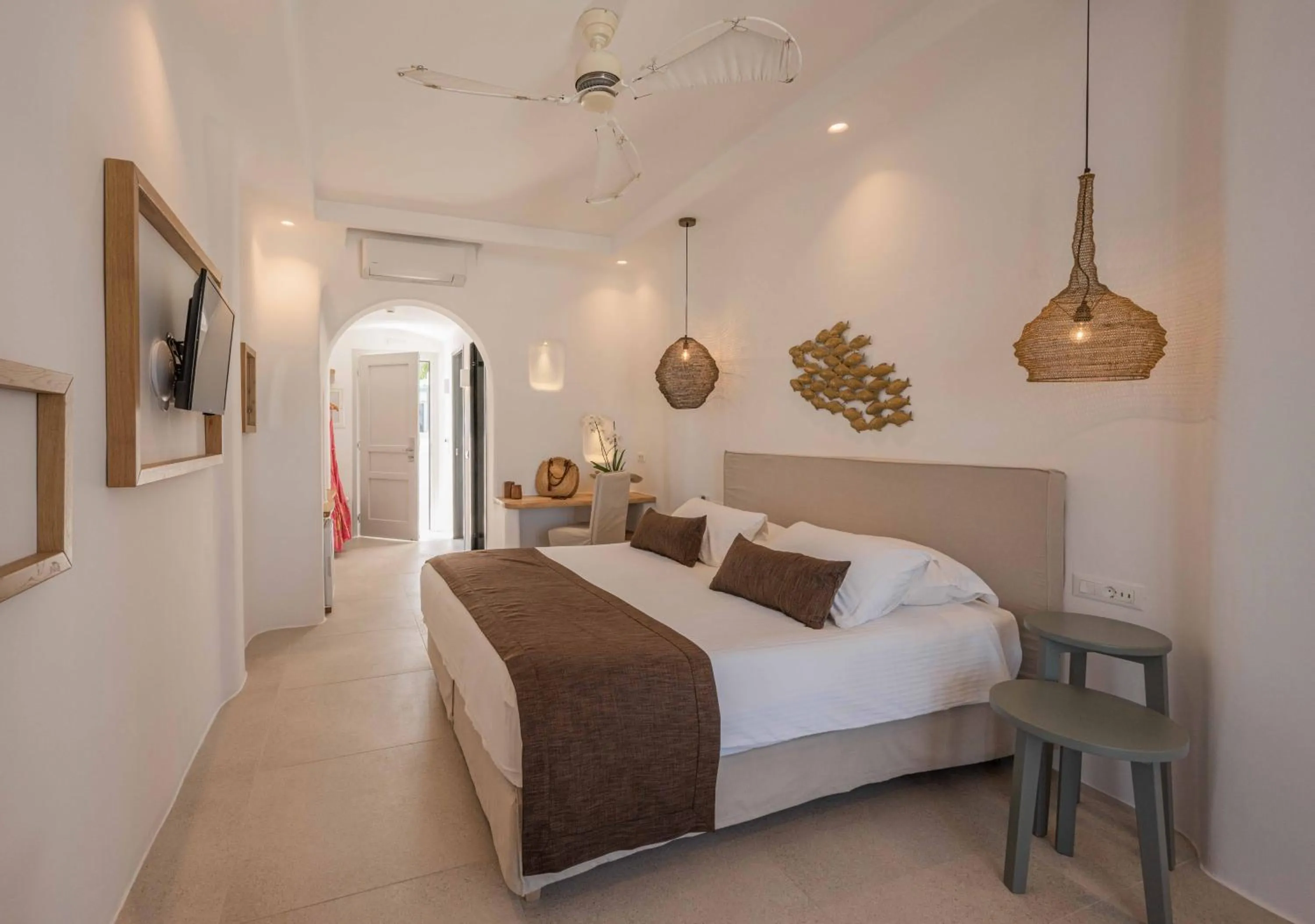 Photo of the whole room, Bed in Argo Hotel