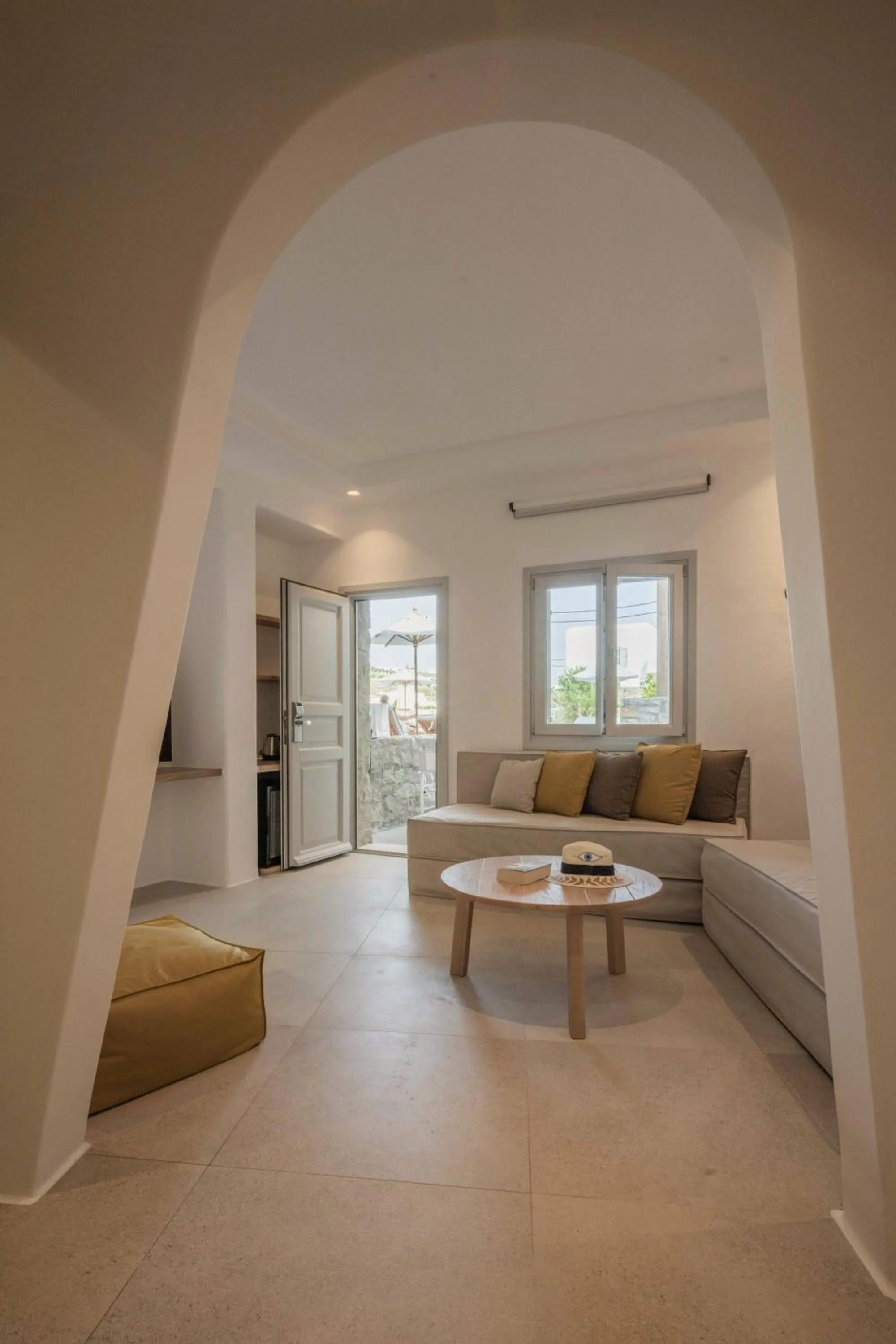 Seating area in Argo Hotel