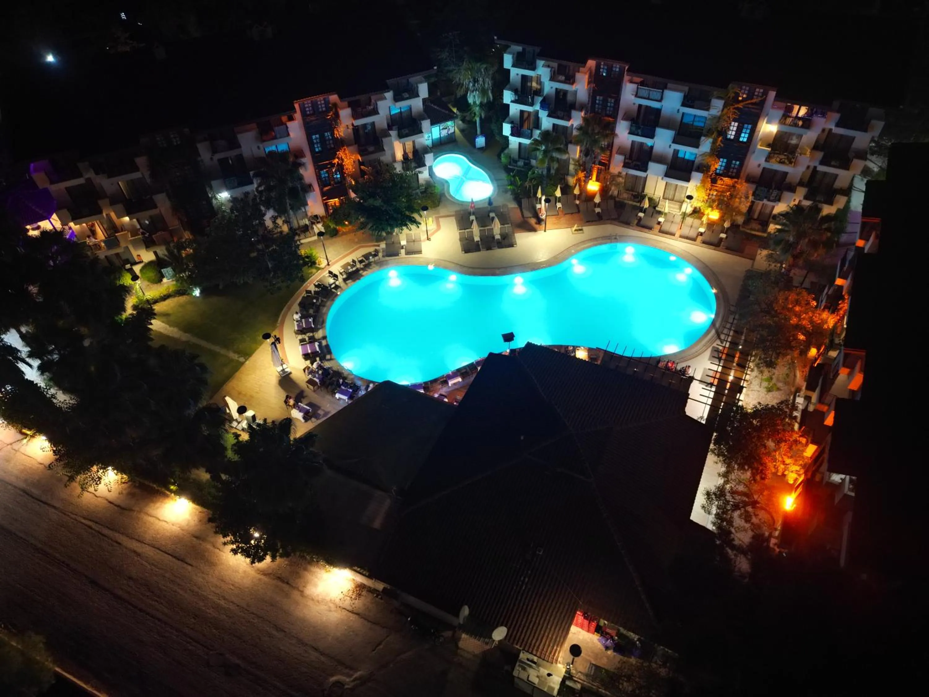 Property building in LEMAS SUITE HOTEL