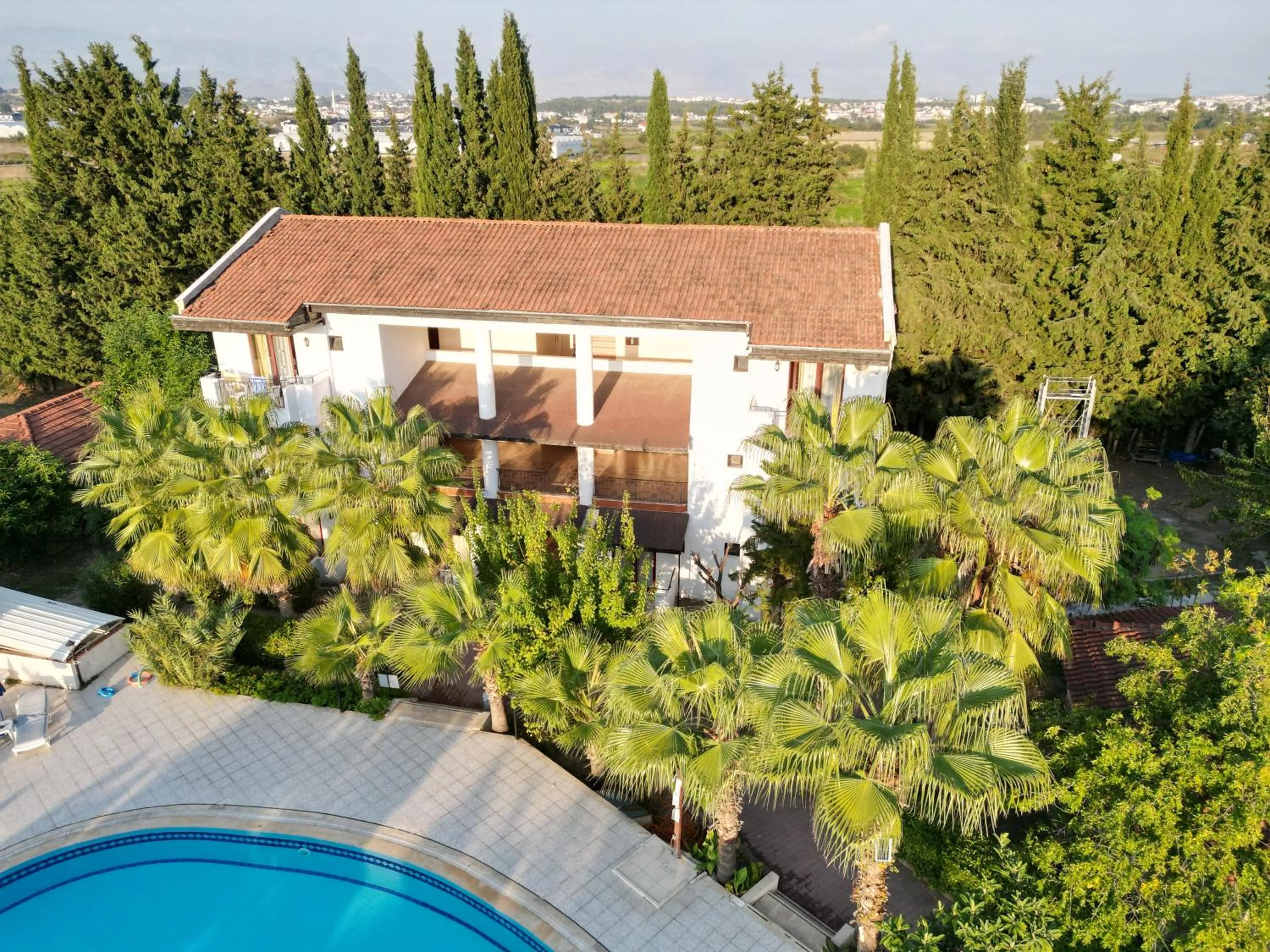 Property building in LEMAS SUITE HOTEL