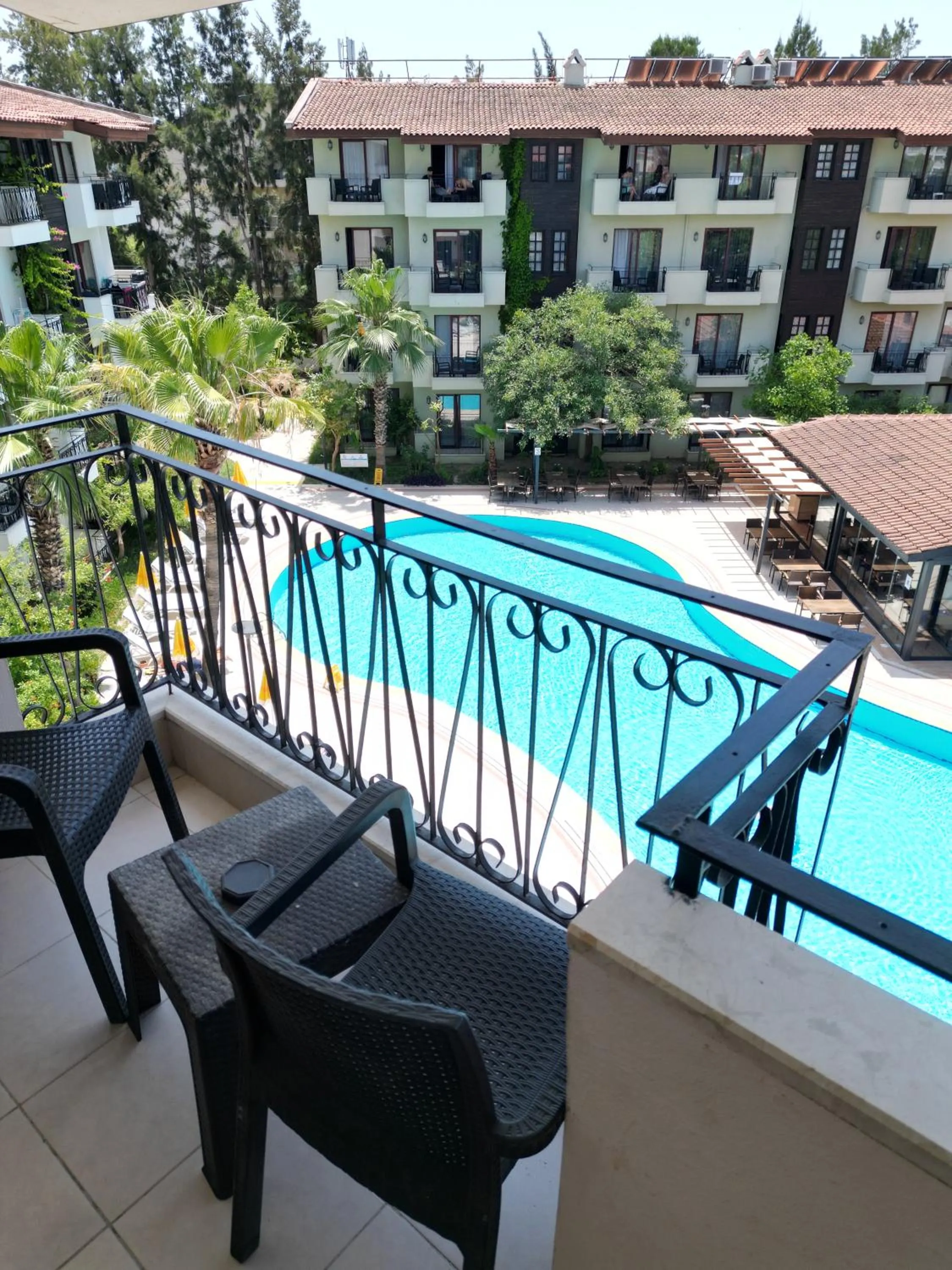 Balcony/Terrace in LEMAS SUITE HOTEL