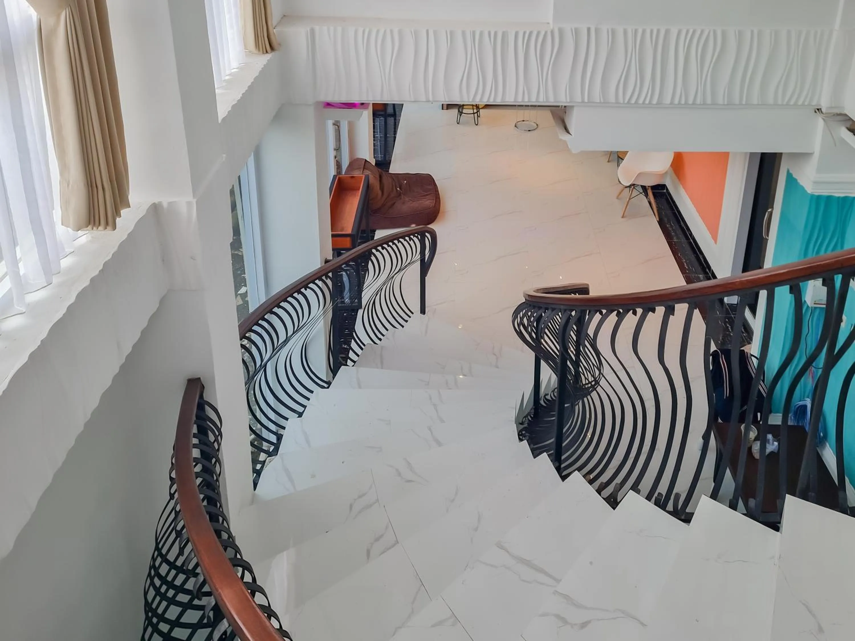 Floor plan, Bed in Sans Hotel Grand Sabaraya Cikampek