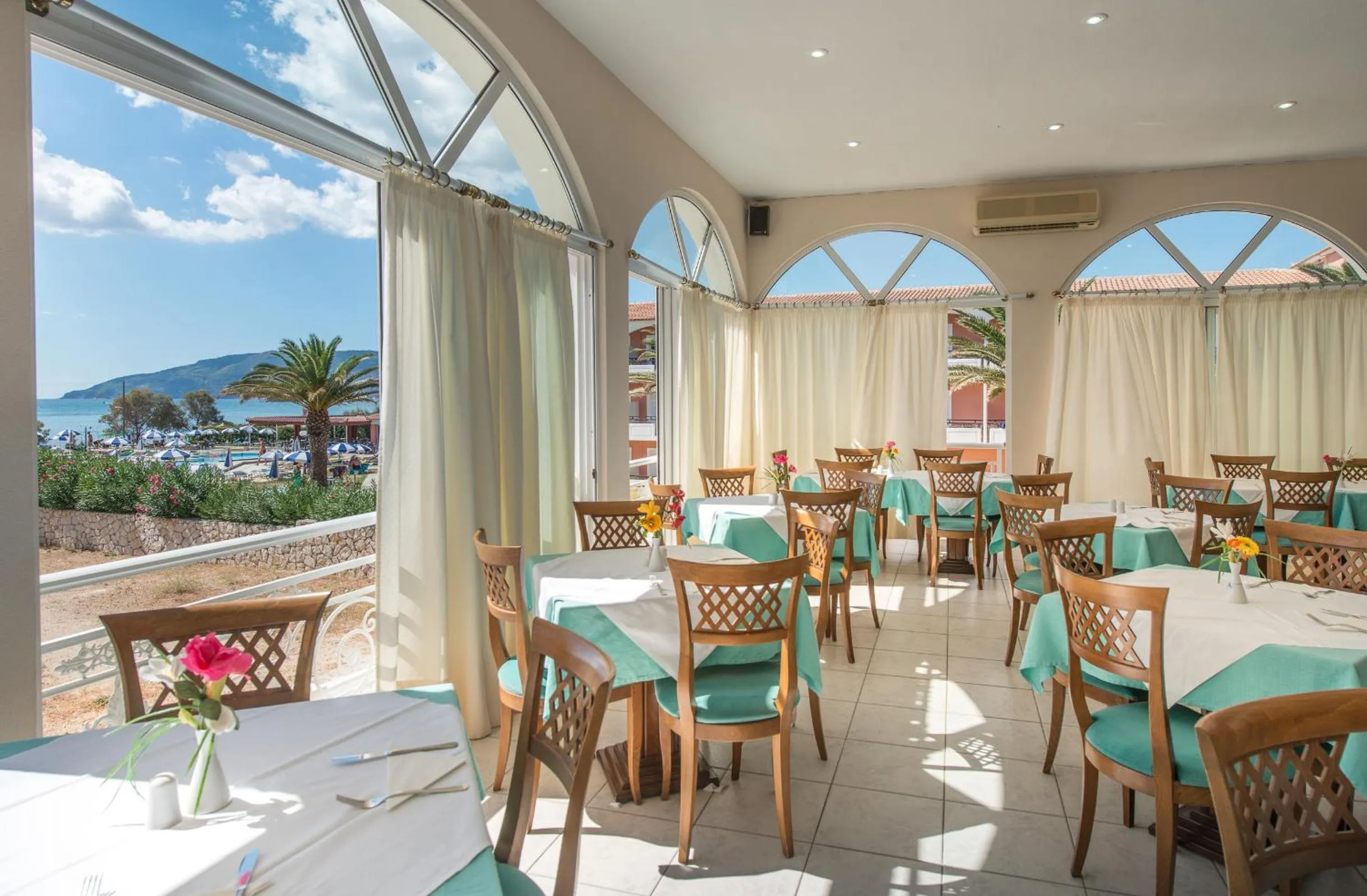 Restaurant/places to eat in Astir Palace Hotel