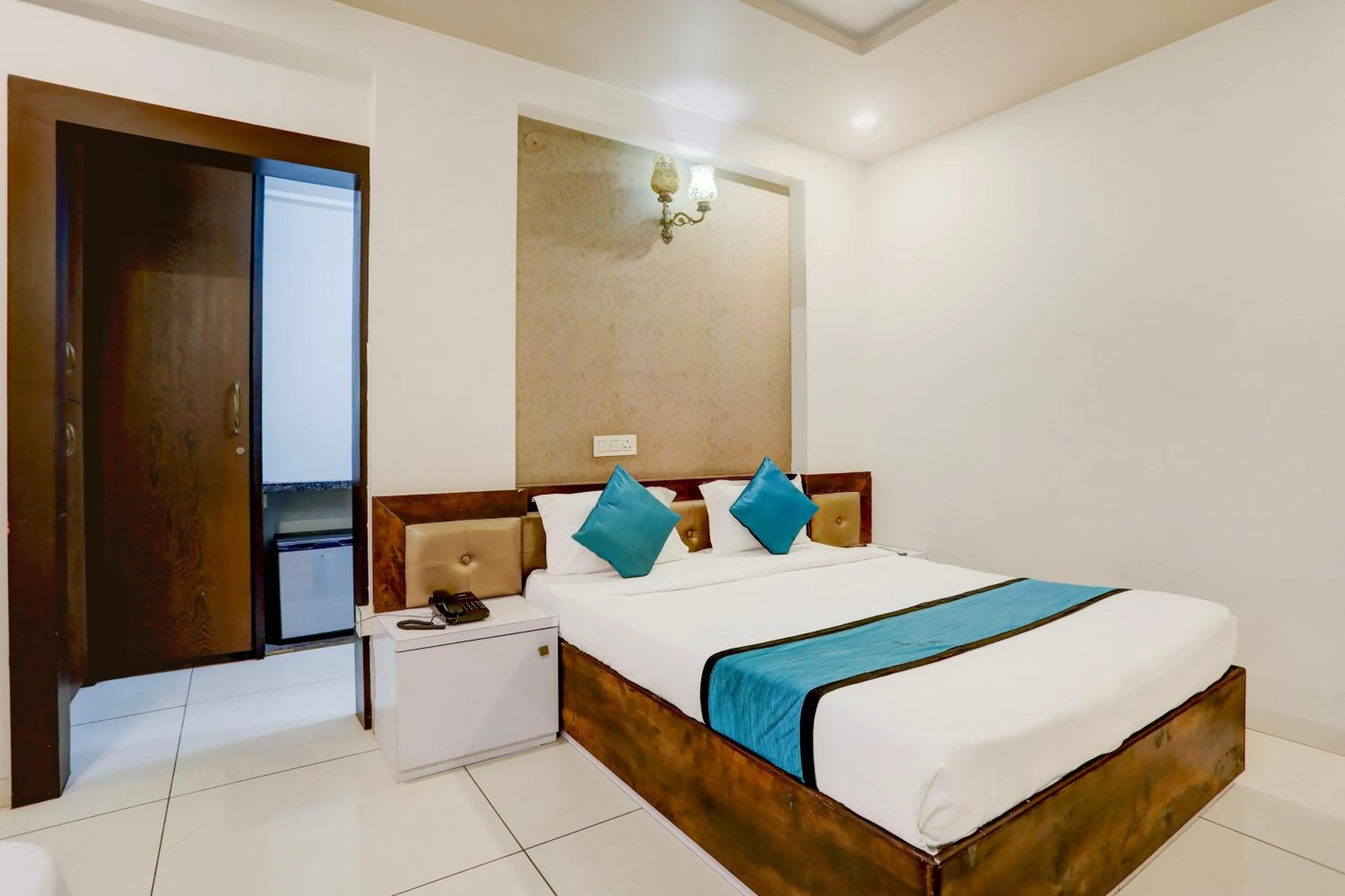room service, Bed in The Byke Business Hotel - Signature Planet Vijay Nagar