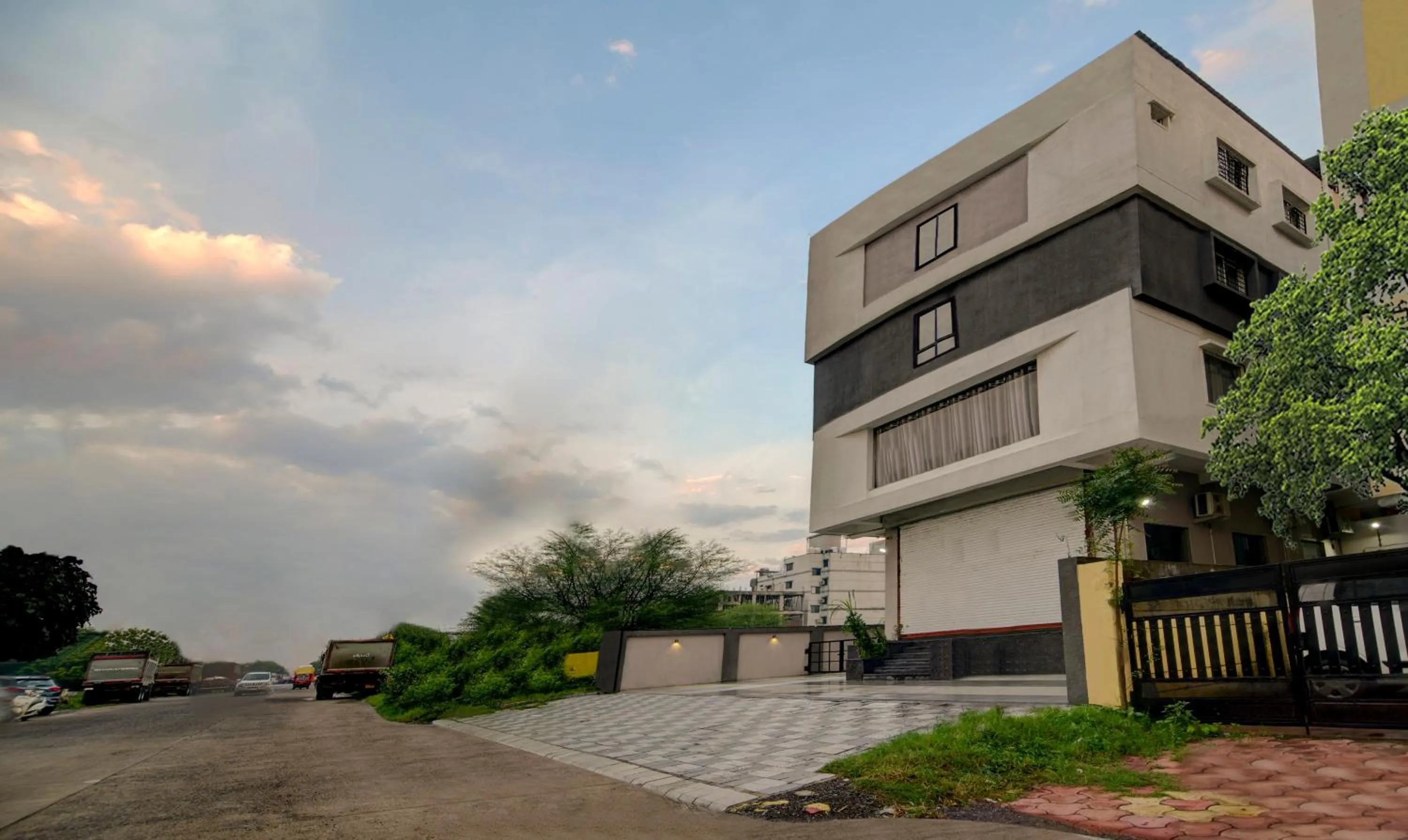 The Byke Business Hotel - Signature Planet Vijay Nagar