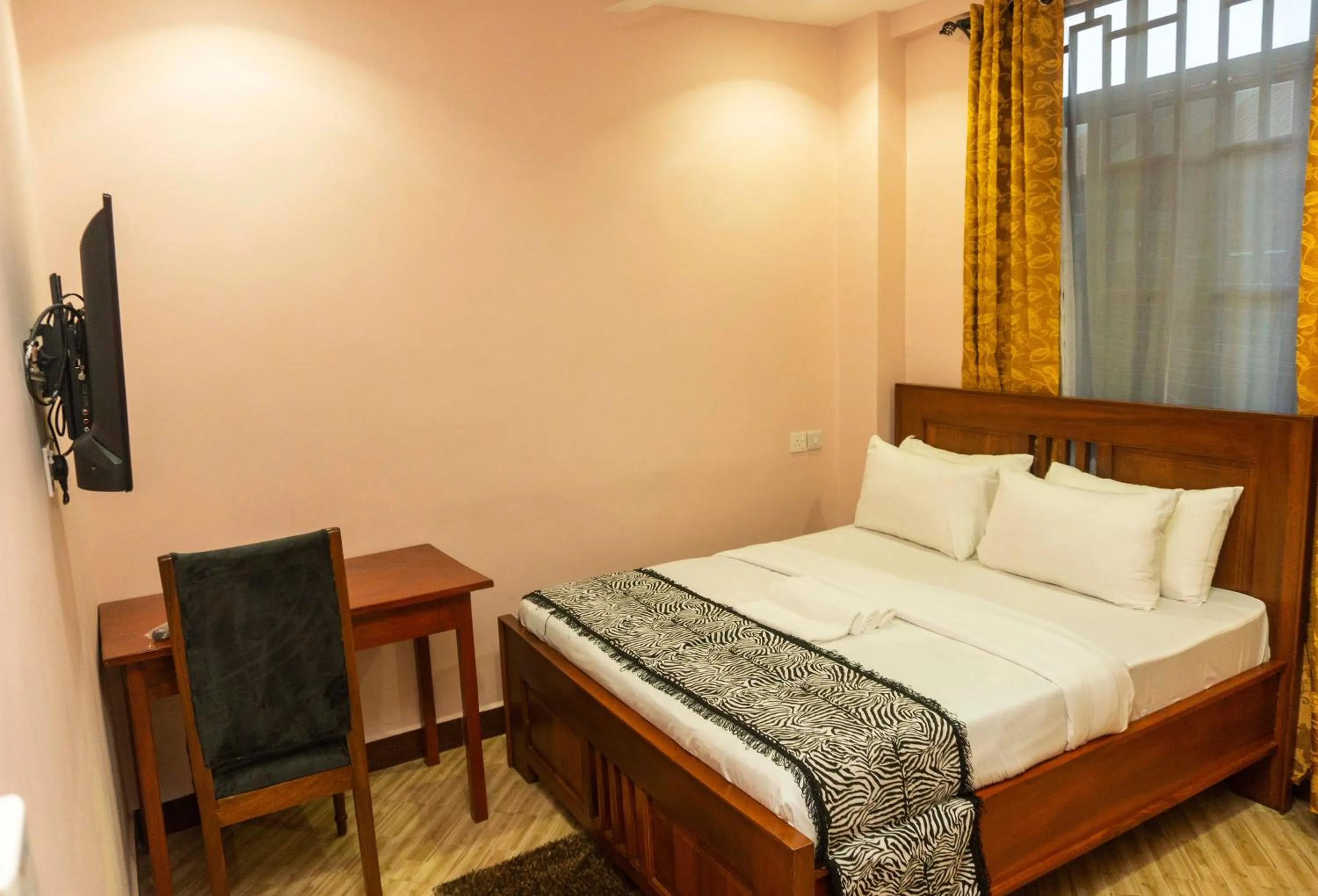 Photo of the whole room in Kiteme Comfort Lodge