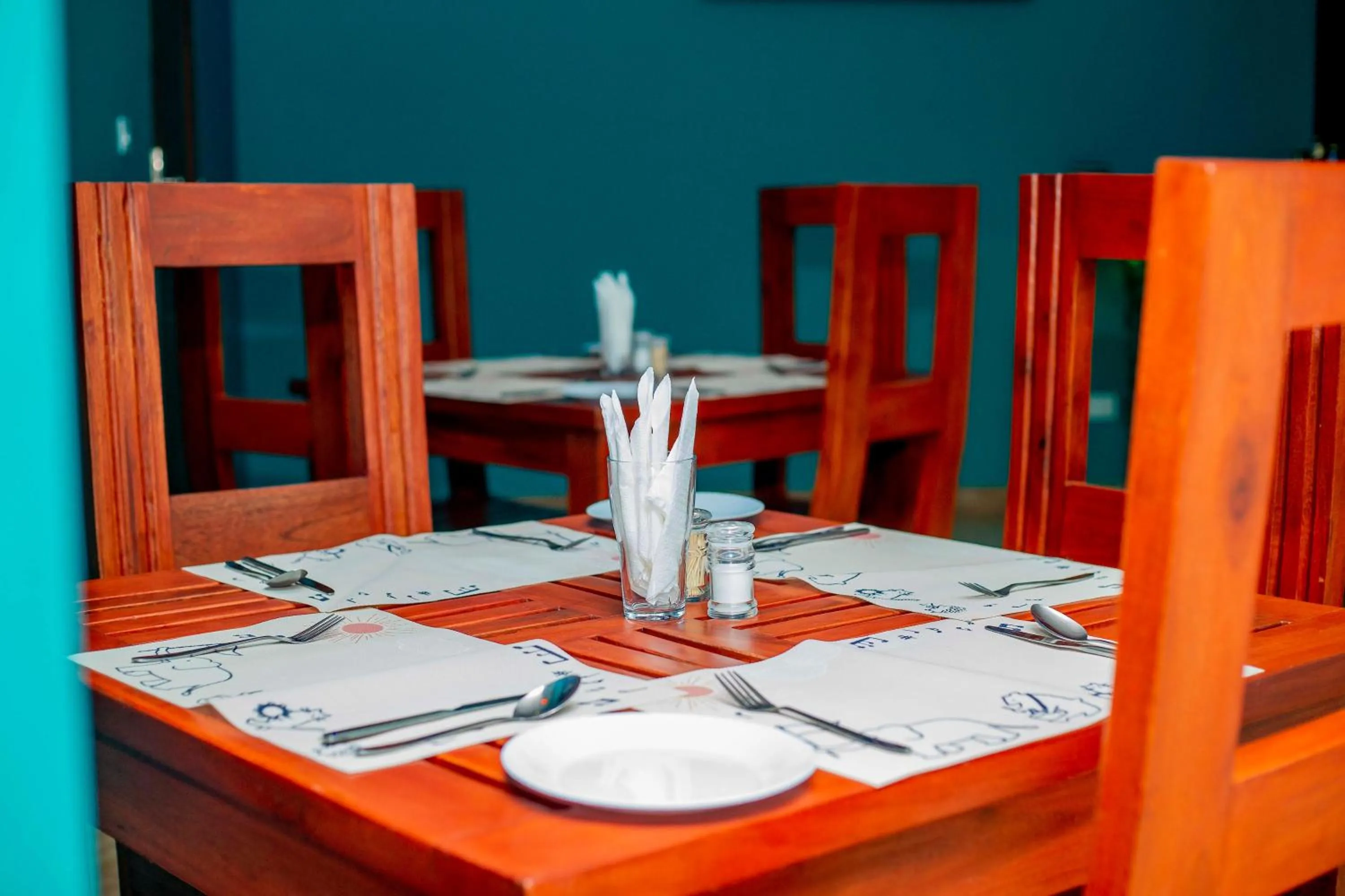 Restaurant/places to eat in Kiteme Comfort Lodge