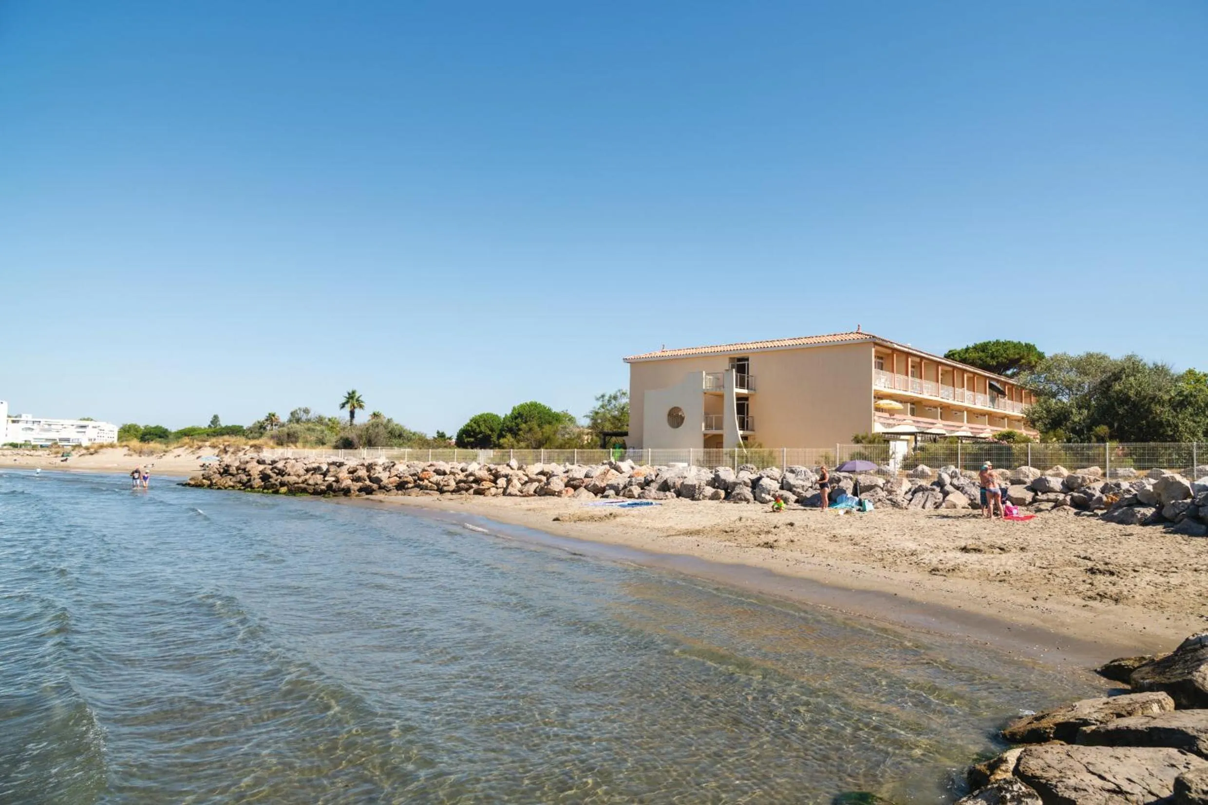 Beach in SOWELL Family Grau du Roi