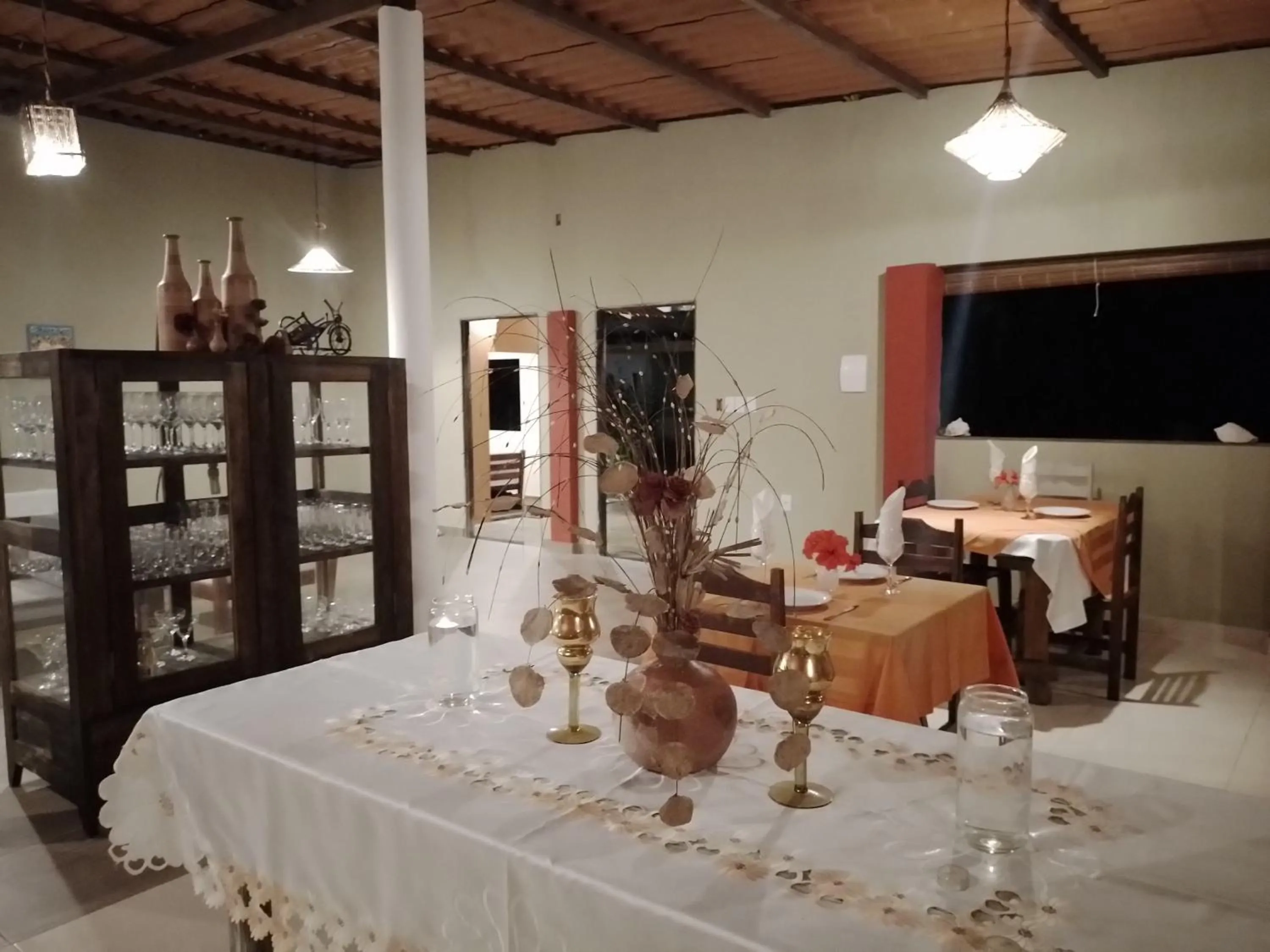 Restaurant/places to eat in Ajubá Pousada