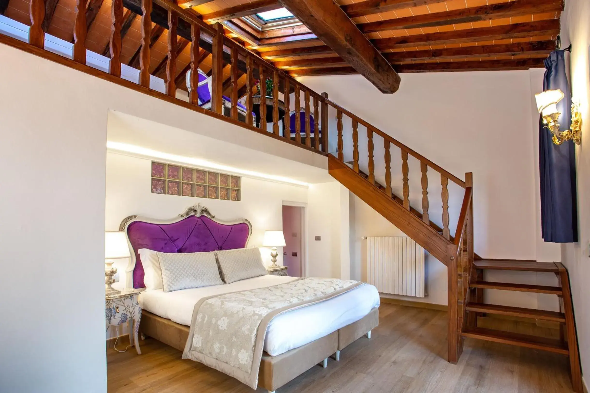 Queen Suite with Spa Bath - single occupancy in Residenza le Colline del Paradiso Queen Suite with Spa Bath - single occupancy in Residenza le Colline del Paradiso