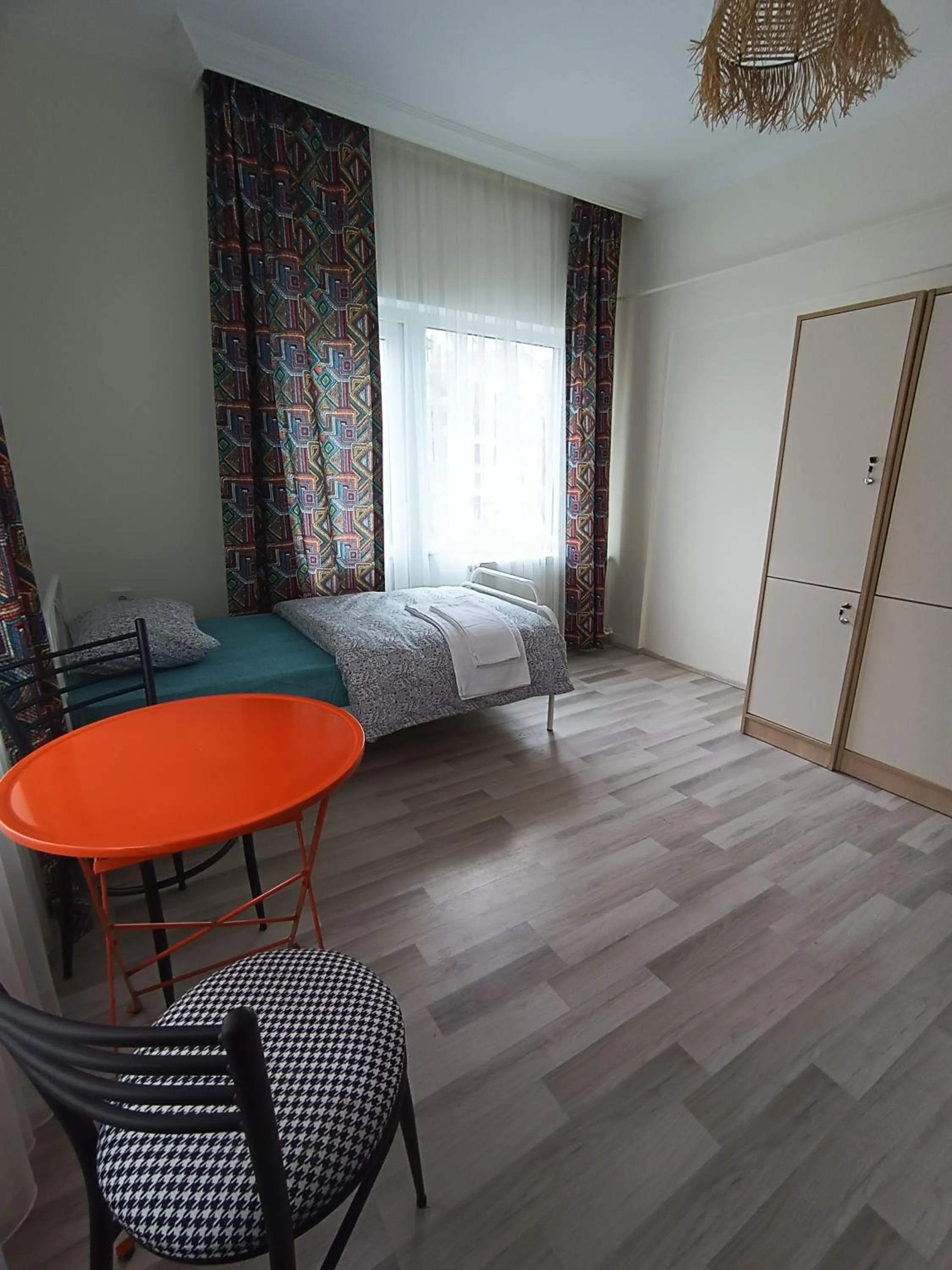 Bedroom, Bed in Deeps Hostel Ankara 2