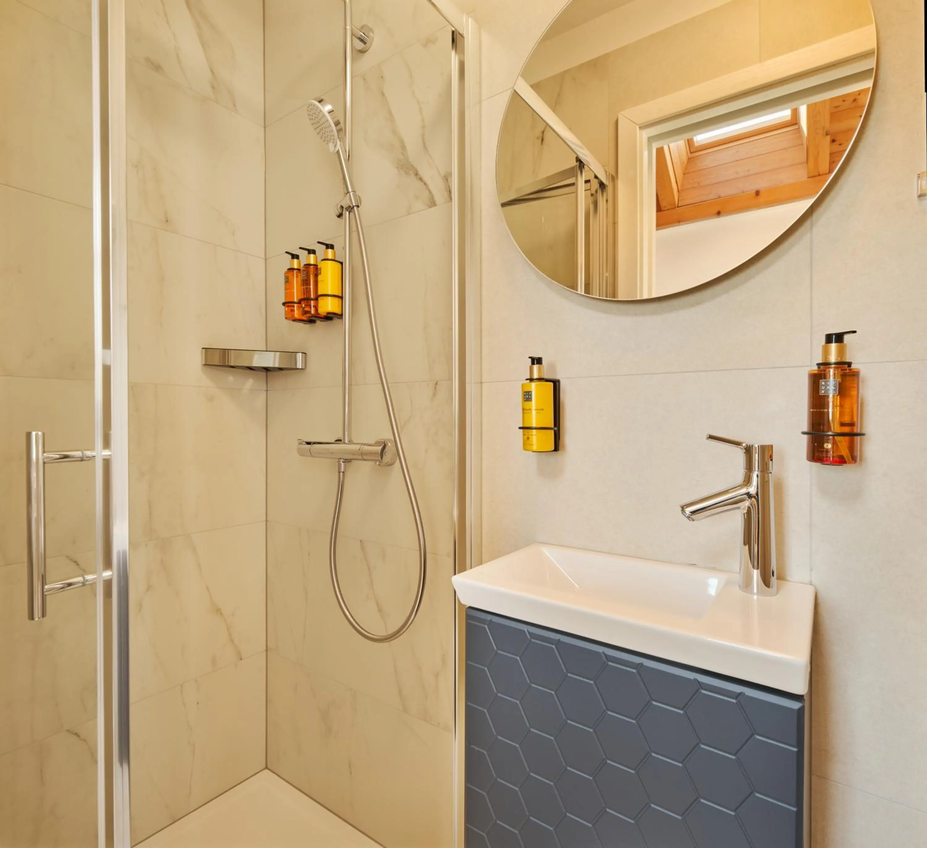 Bathroom in Palace Natali